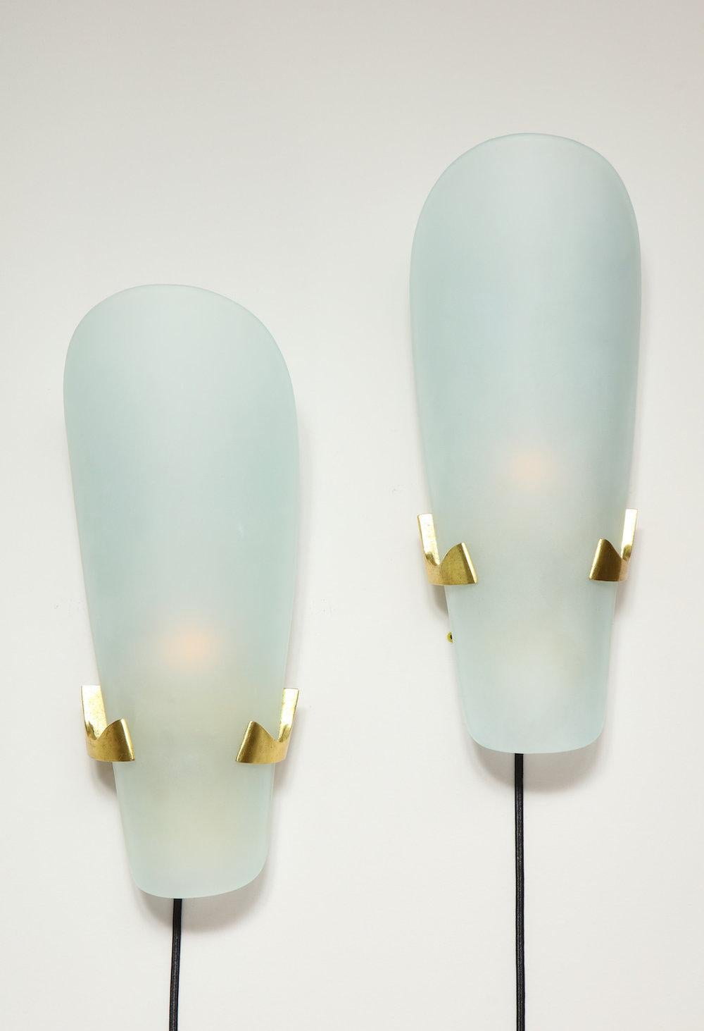 Italian Rare Pair of Sconces No. 1636 by Max Ingrand for Fontana Arte