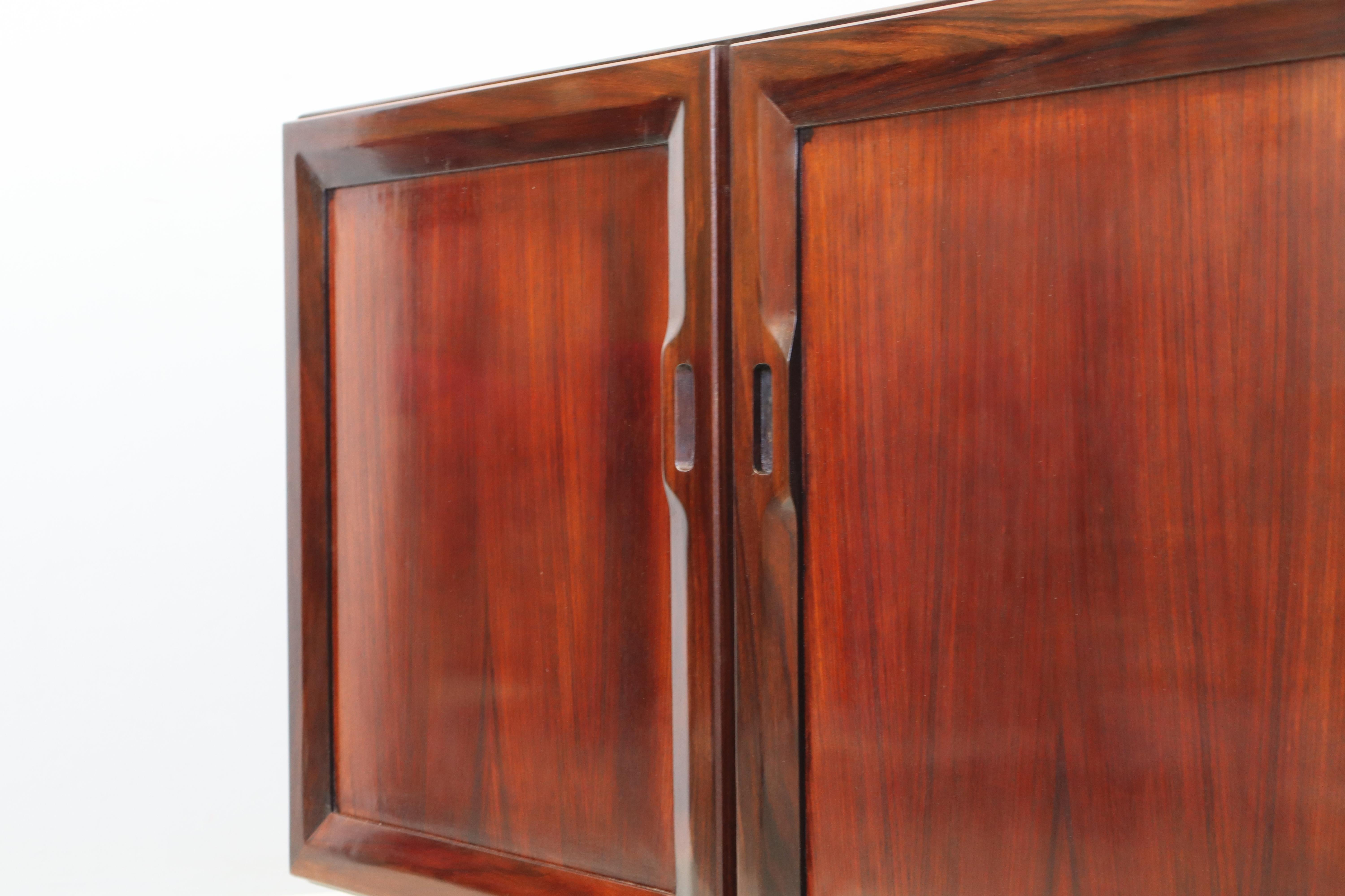 Rara coppia di credenze 