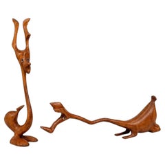 Seltenes Paar signierter Knud Albert Danish Biomorphic Wood Animal Sculptures
