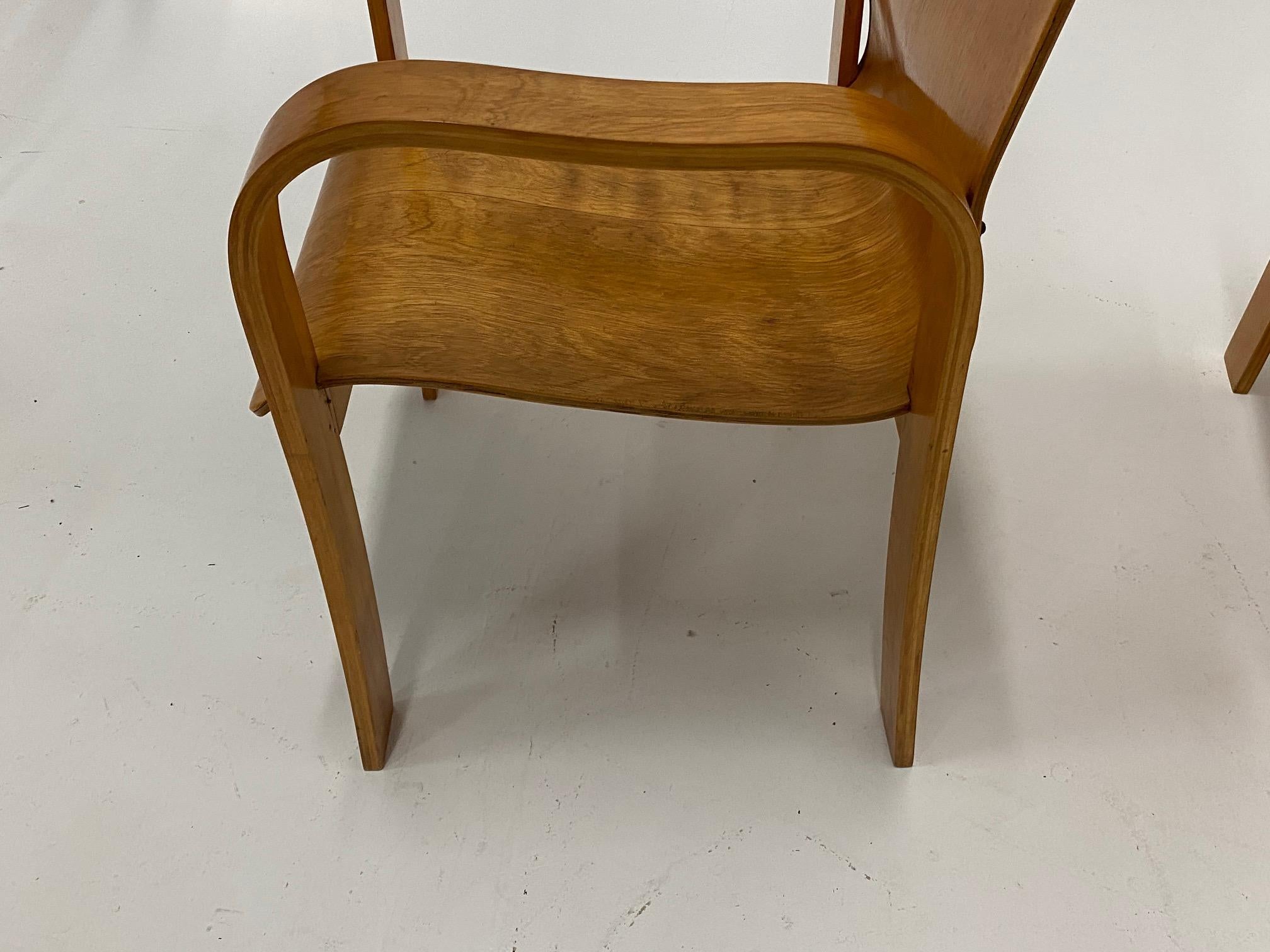 Rare Pair of Sleek Molded Plywood Mid-Century Modern Armchairs For Sale 4