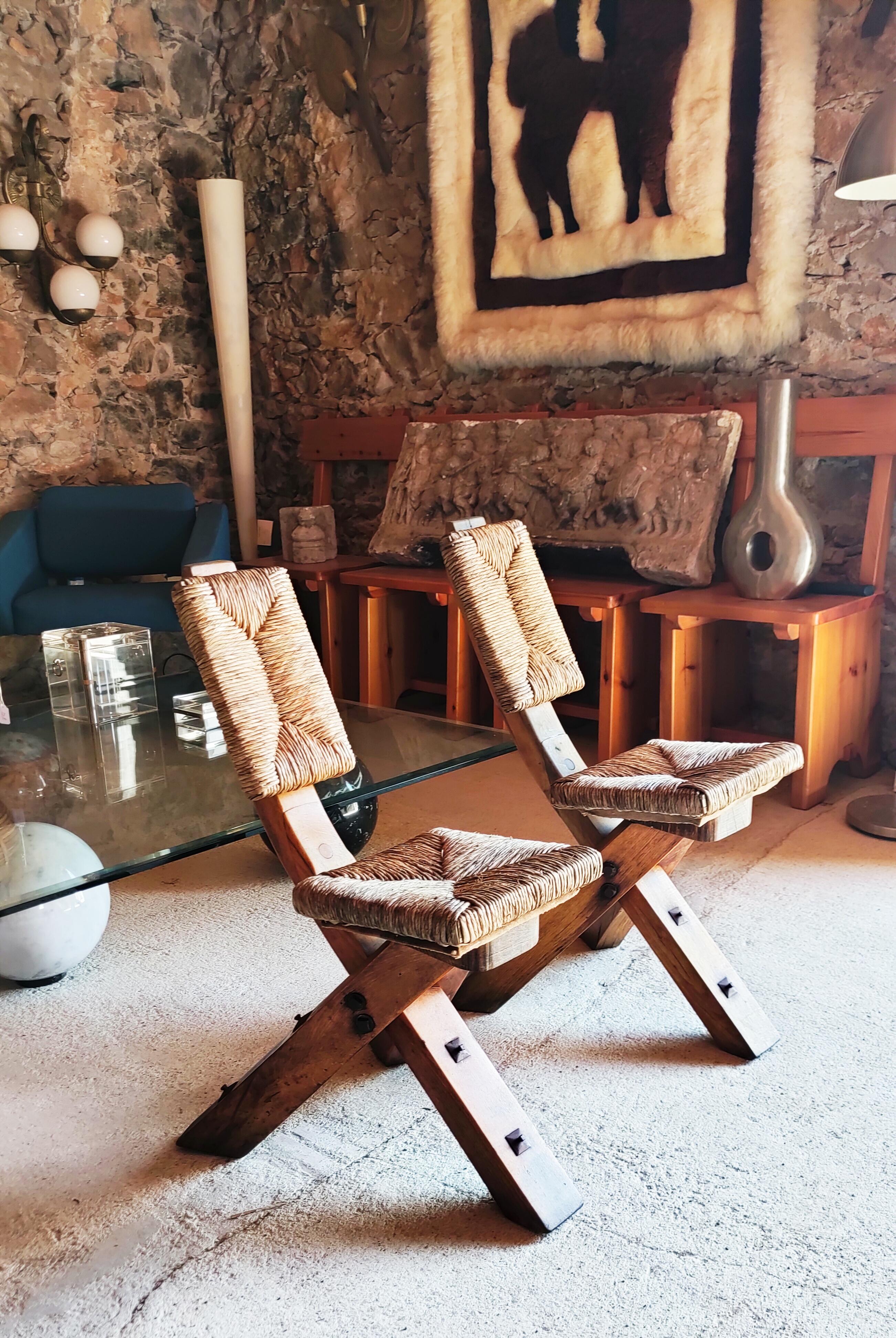 20th Century Rare Pair of Solid Brutalist Wooden and Straw Chairs, Spain, 1960s
