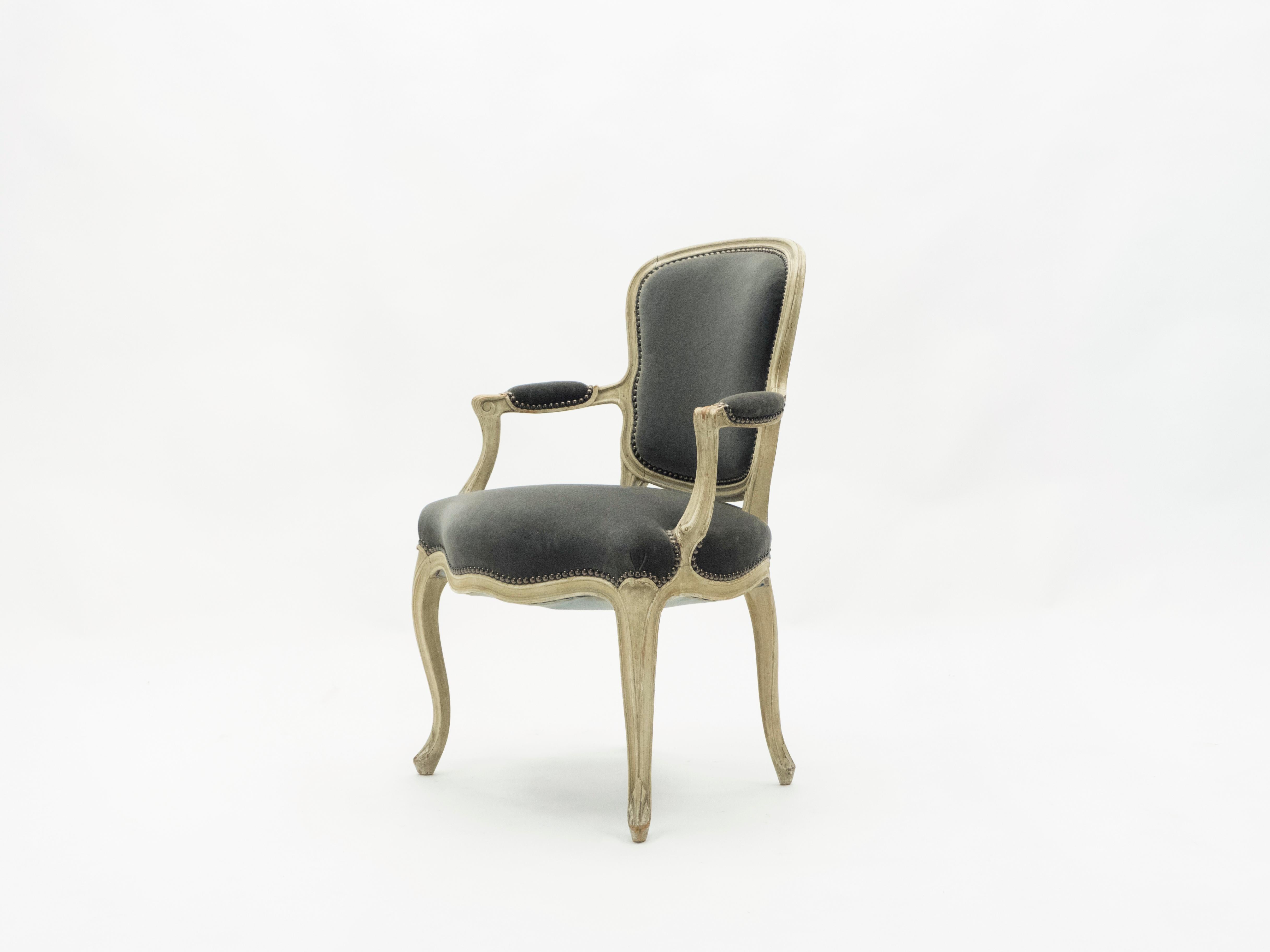 Paire rare de fauteuils néoclassiques Louis XV estampillés de la Maison Jansen, années 1940 en vente 9