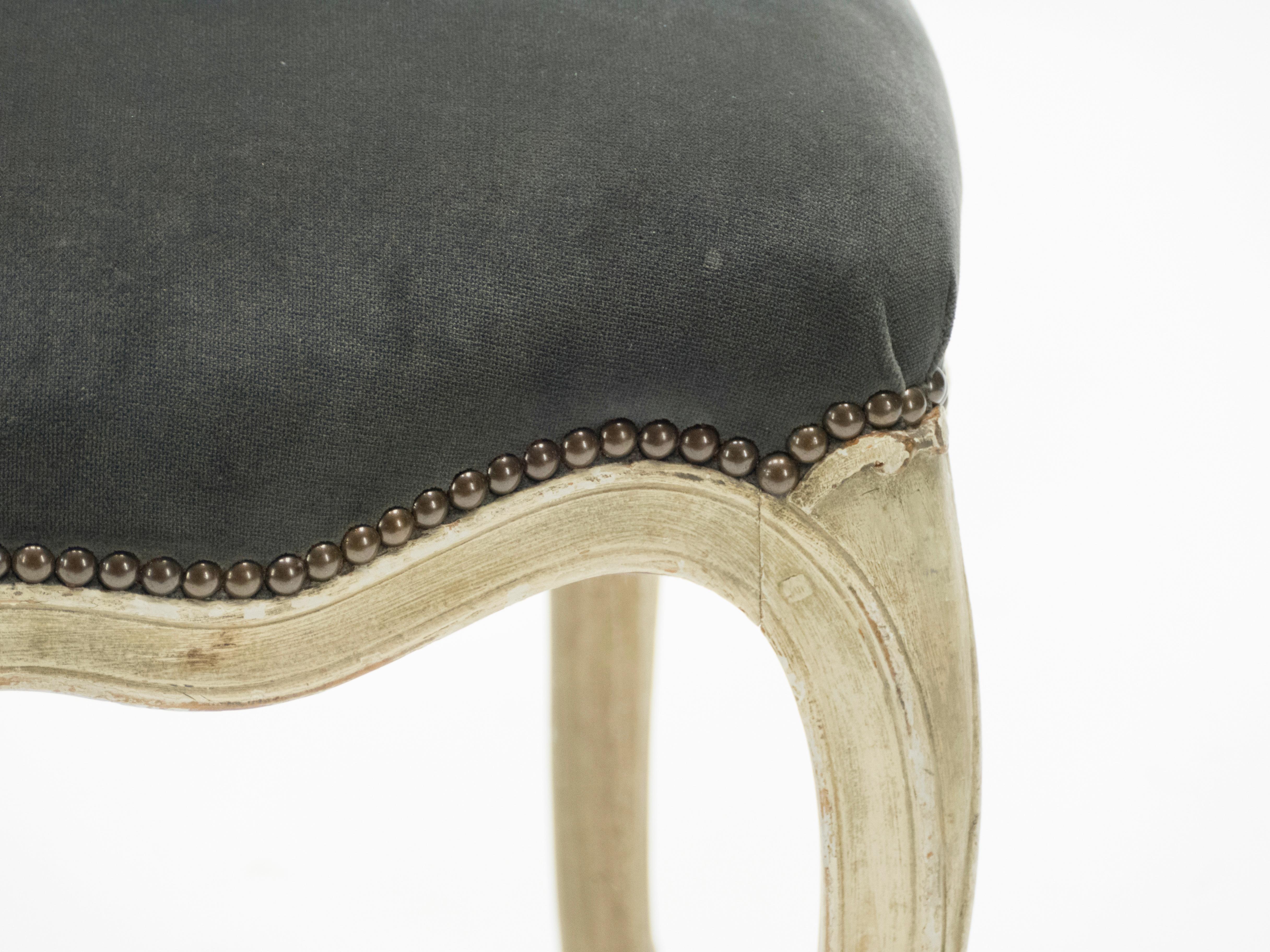 Rare paire de chaises néoclassiques Louis XV estampillées Maison Jansen, années 1940 en vente 9