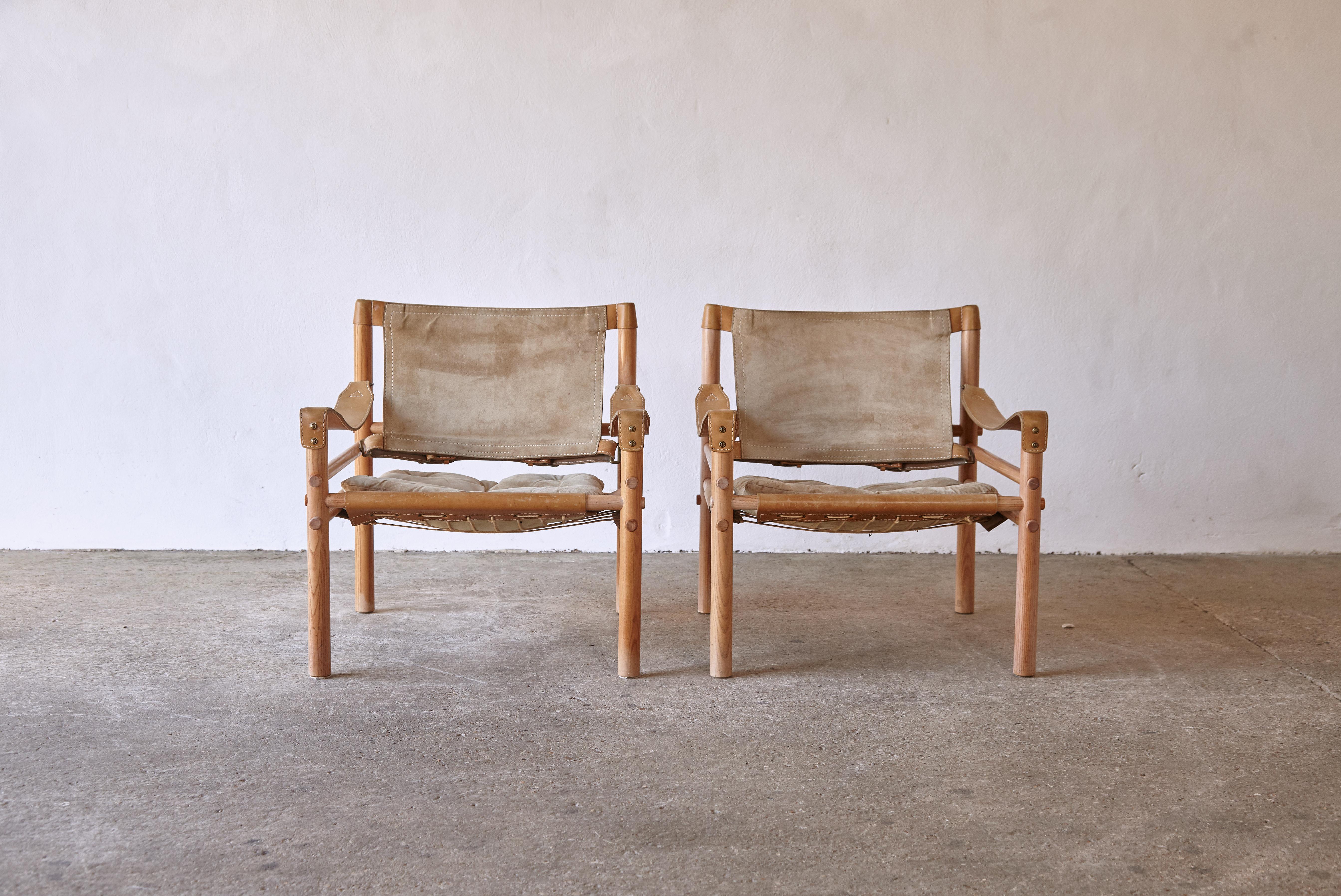 Rare pair of Suede Arne Norell Safari 'Sirocco' Chairs, Sweden, 1970s 4