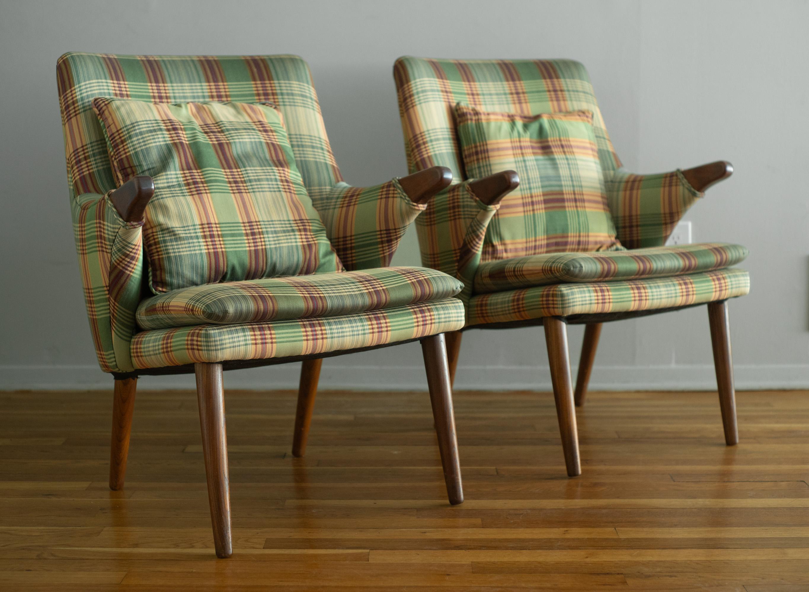 Danish Rare Pair of Svend Skipper Carved Teak & Plaid Armchairs for Skipper Mobler For Sale