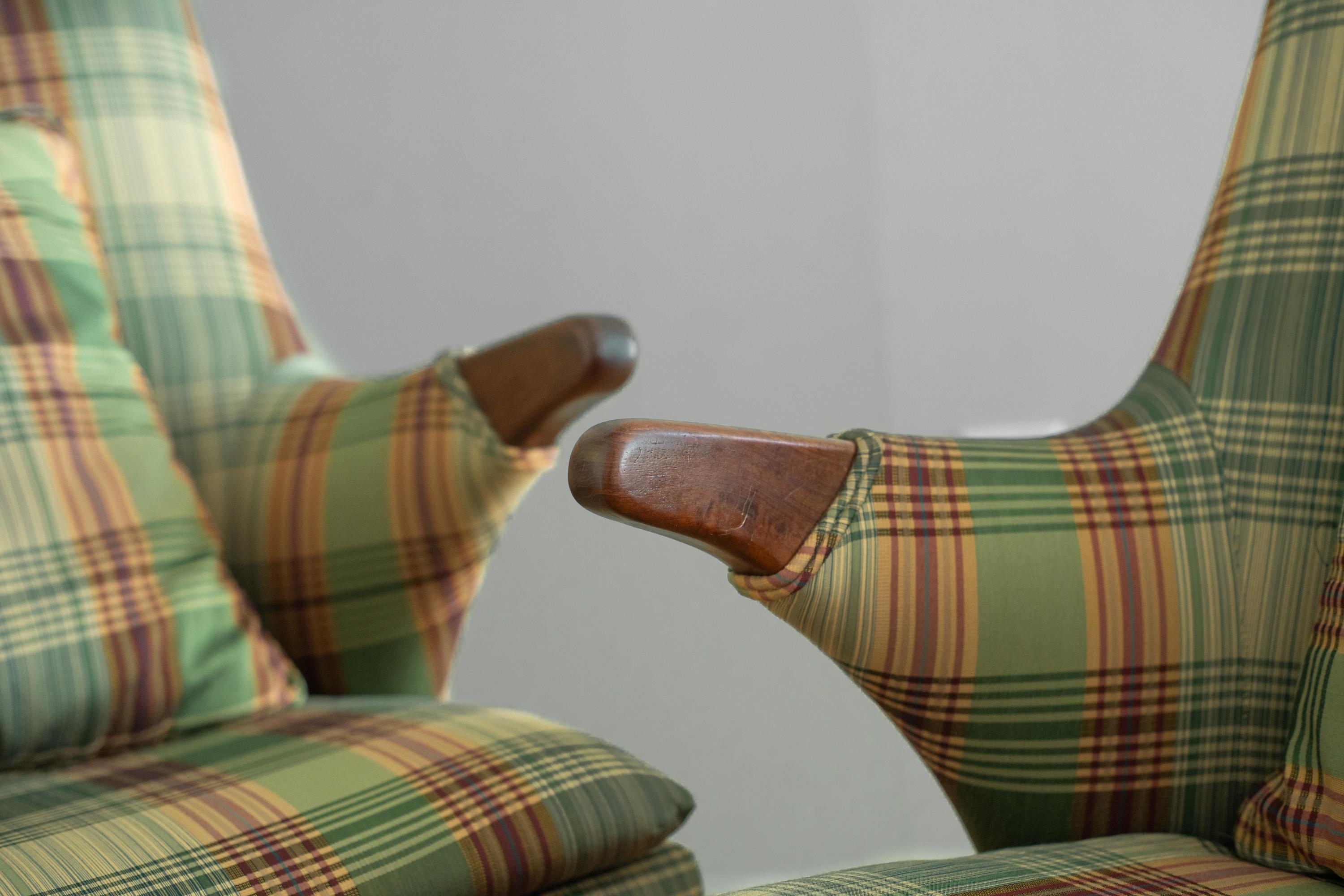 Rare Pair of Svend Skipper Carved Teak & Plaid Armchairs for Skipper Mobler For Sale 1