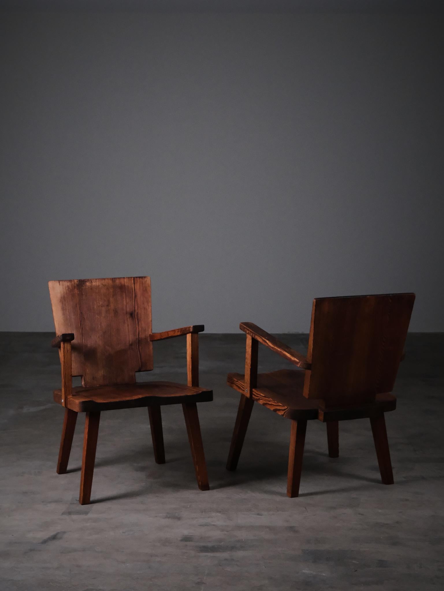 Rare pair of Swedish pine armchairs, 1930s In Good Condition For Sale In Eskilstuna, SE