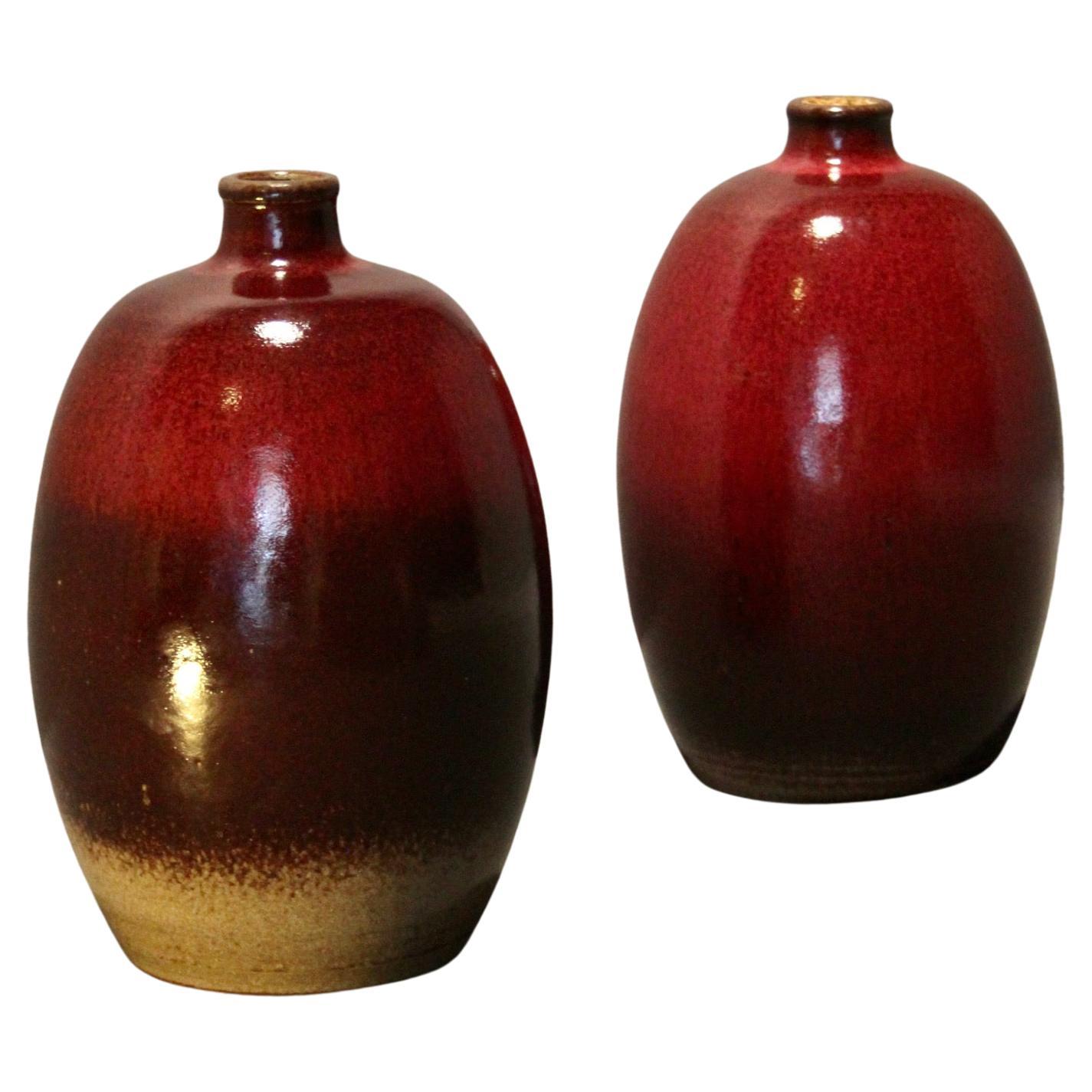 Rara coppia di Edouard Chapallaz svizzero  "Sang de Boeuf" in ceramica in vendita
