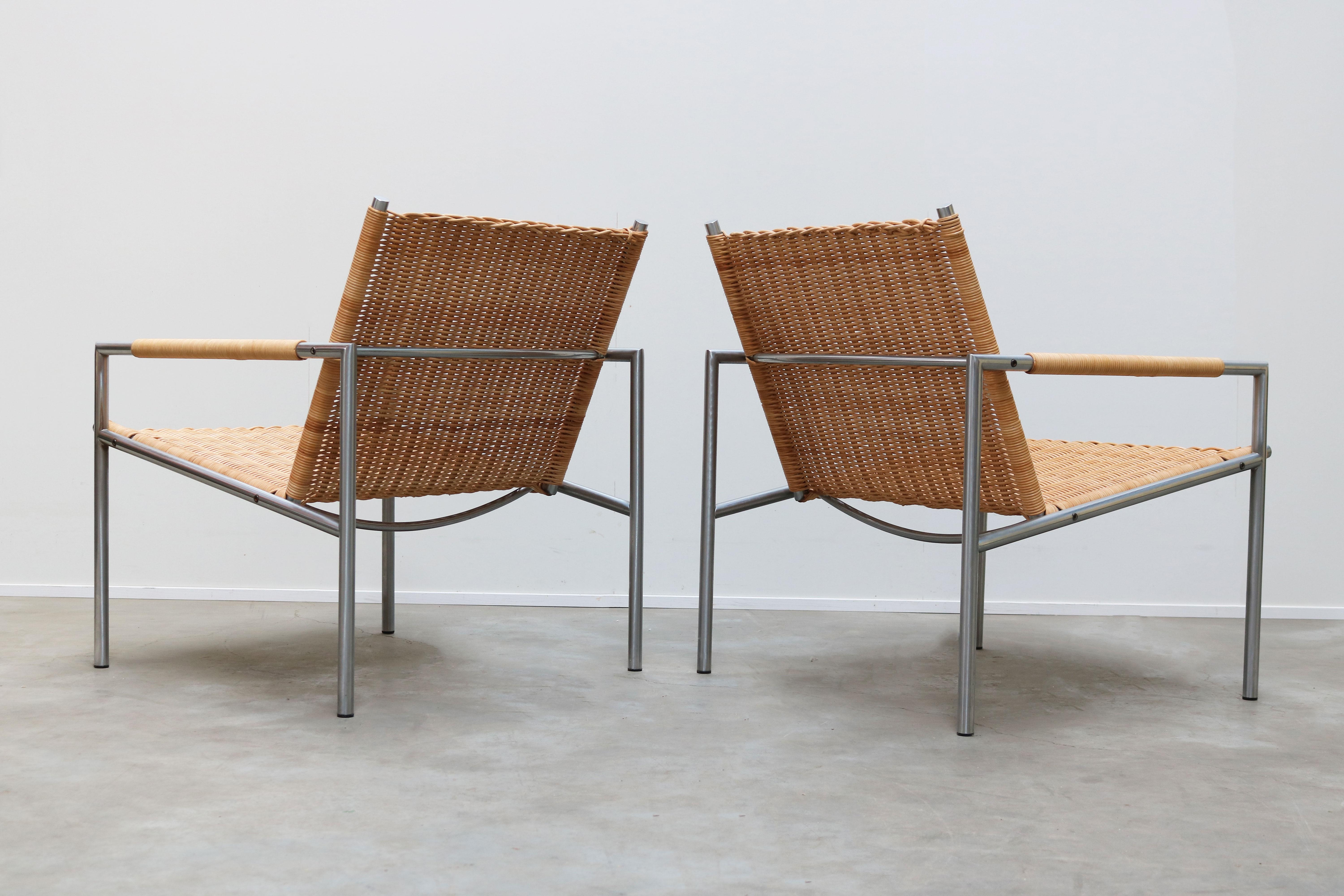 Dutch Rare Pair of SZ 01 Lounge Chairs by Martin Visser for Spectrum 1960 Cane Chrome