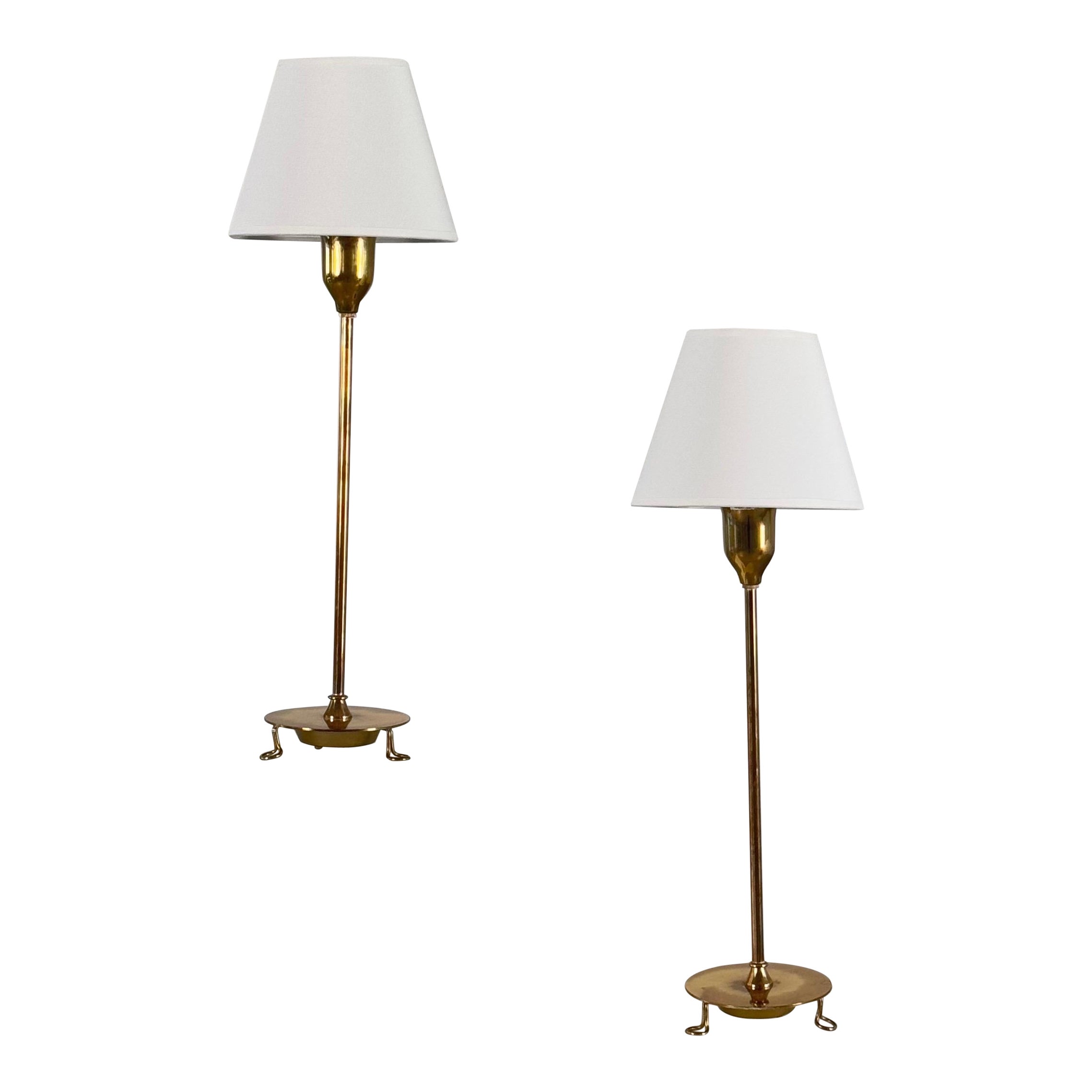 Rare paire de lampes de table Model No. 2552/2 par Josef Frank pour Svenskt Tenn, Suède