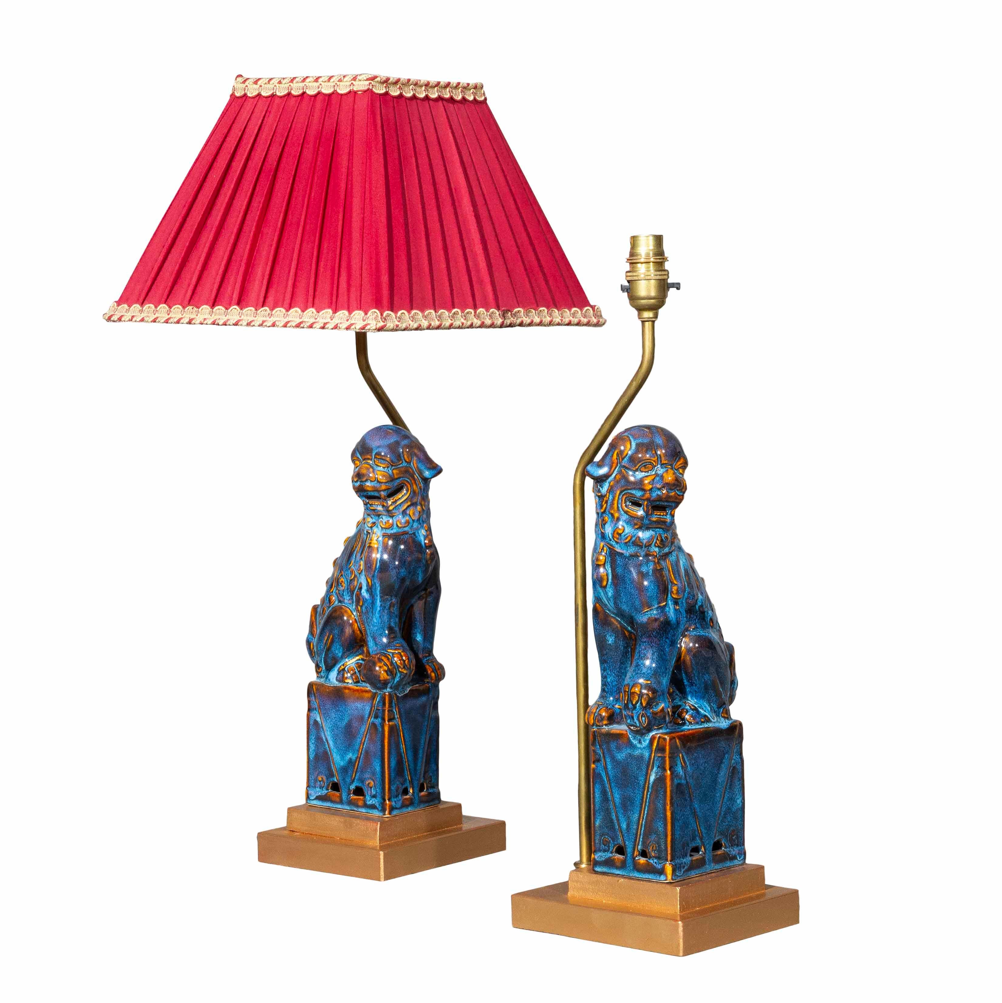 20th Century Rare Pair of Tall Table Lamps with Chinese Flambé Foo Dogs