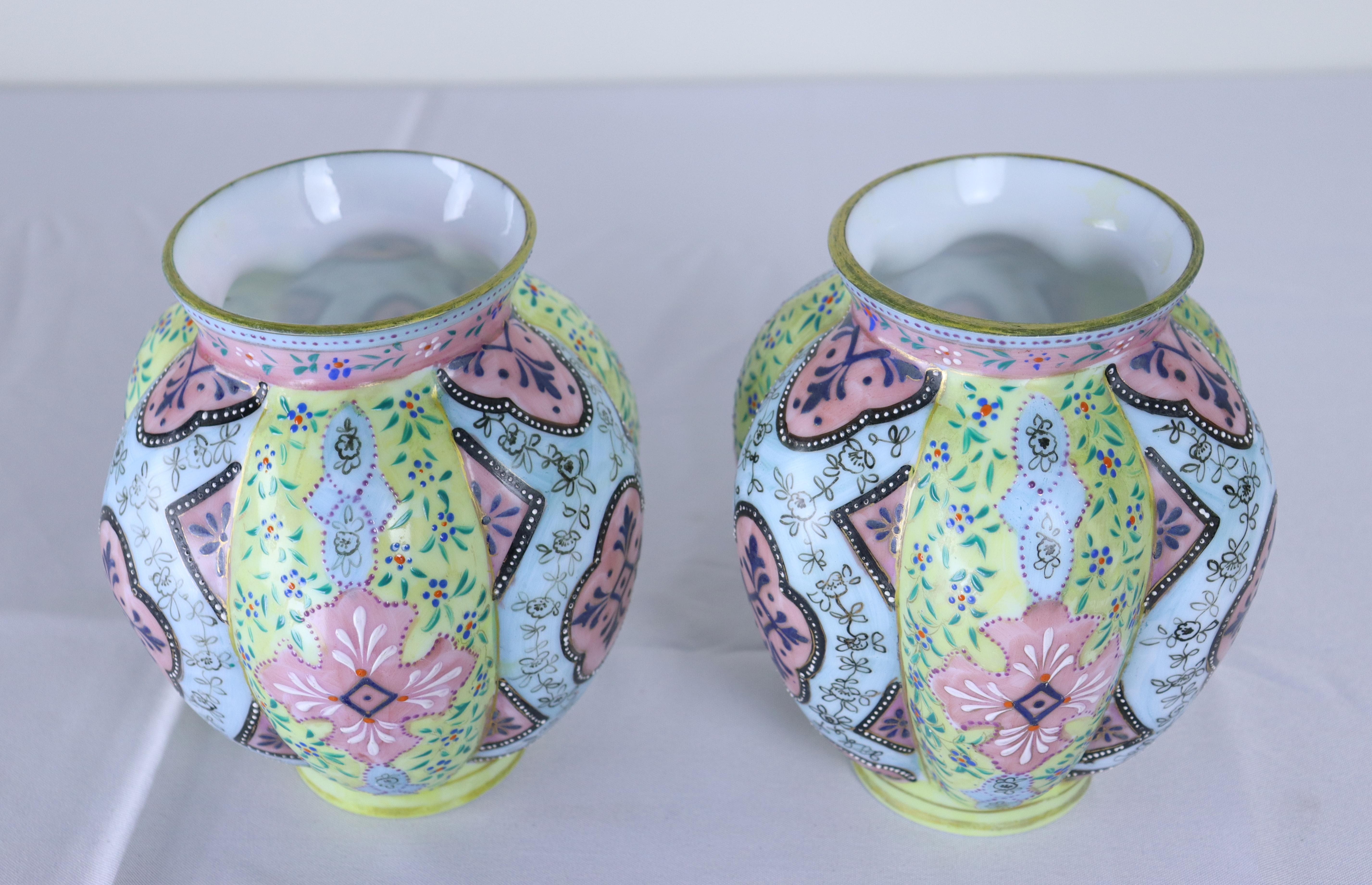 English Rare Pair of Thomas Webb Opaline Glass Vases For Sale
