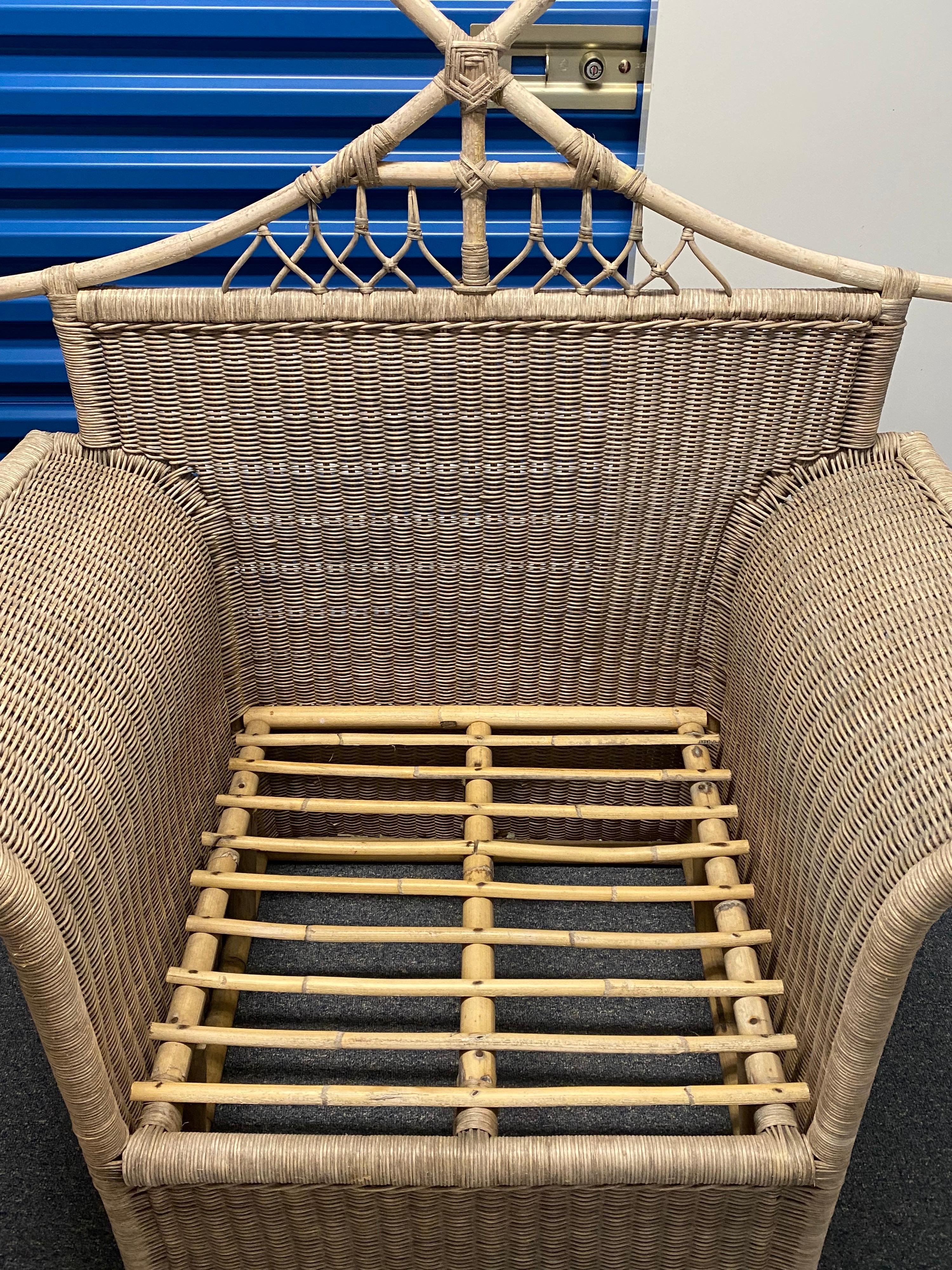 Paire de chaises Valentino rares en osier, années 1970 en vente 3