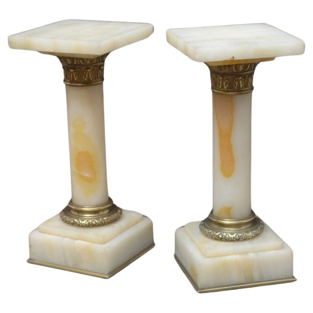 Rare Pair of Victorian Marble Pedestals Marble Columns For Sale