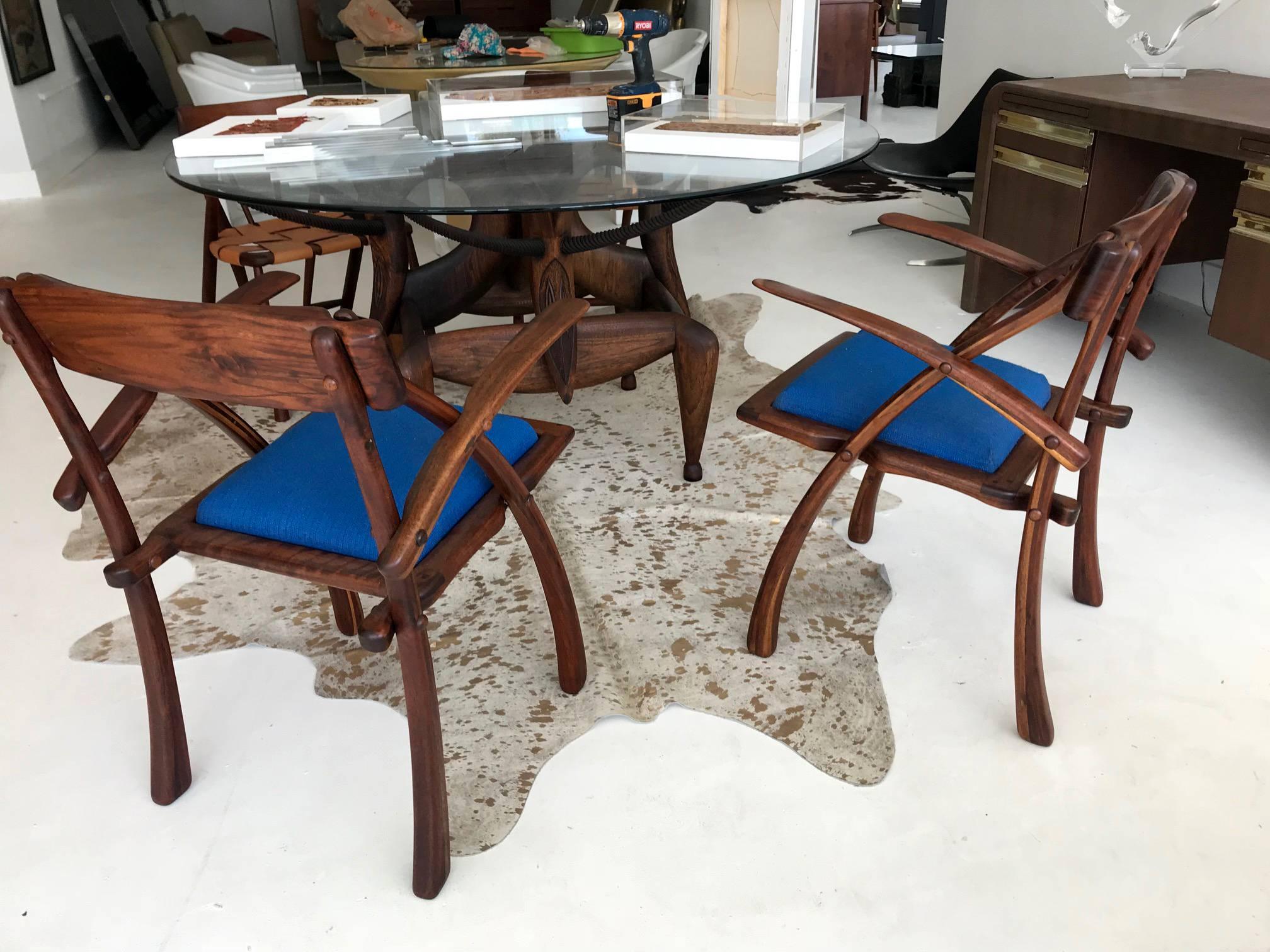 Seltenes Paar Wishbone-Stühle von Arthur Espenet Carpenter (Moderne) im Angebot