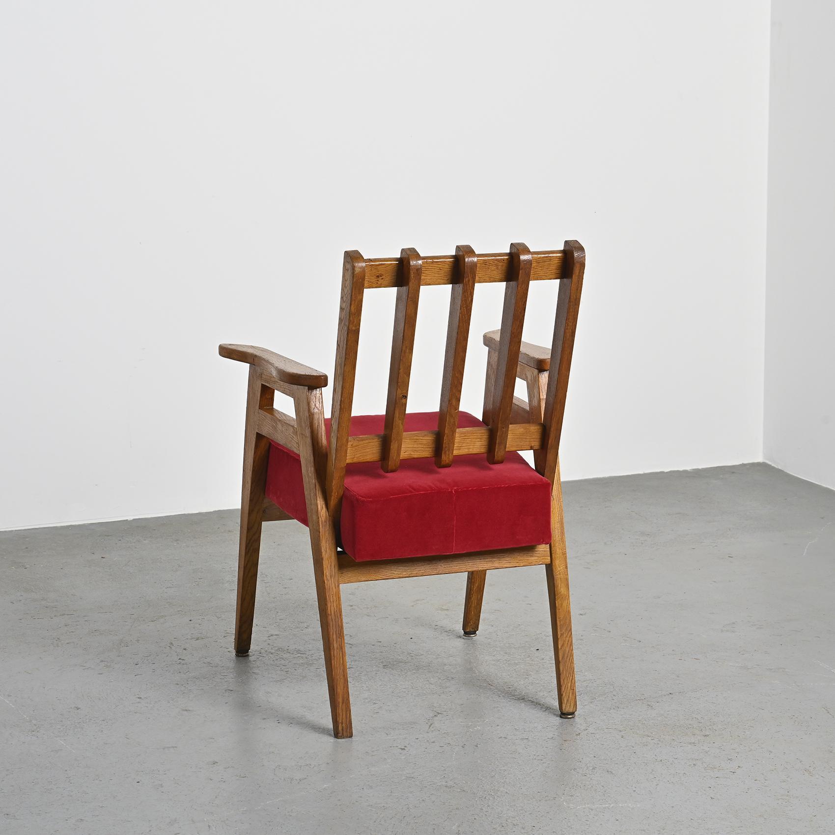 Rare Paire de fauteuils en bois, Henri Jacques Le Même, Megève, vers 1949 en vente 3