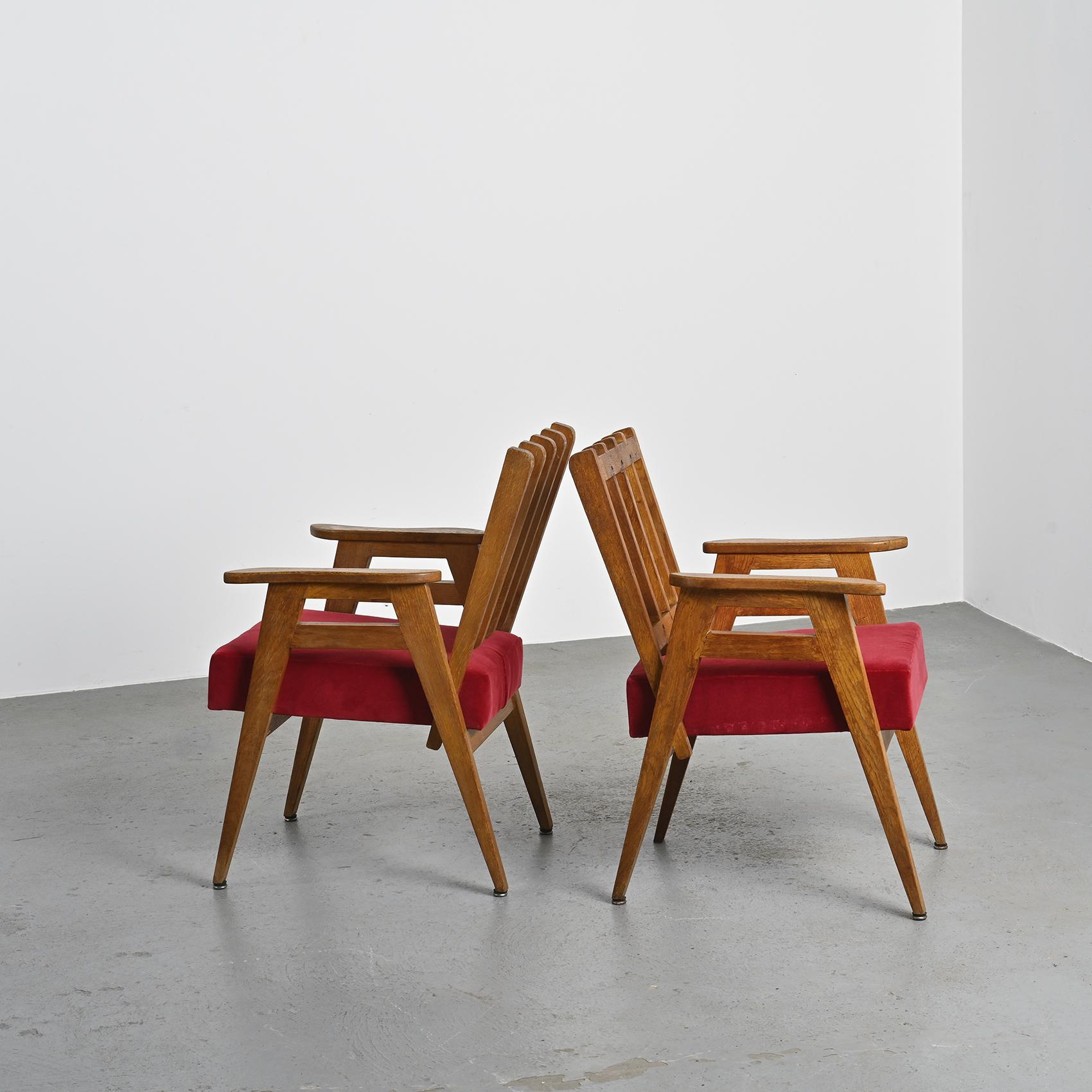 Rare Paire de fauteuils en bois, Henri Jacques Le Même, Megève, vers 1949 Bon état - En vente à VILLEURBANNE, FR