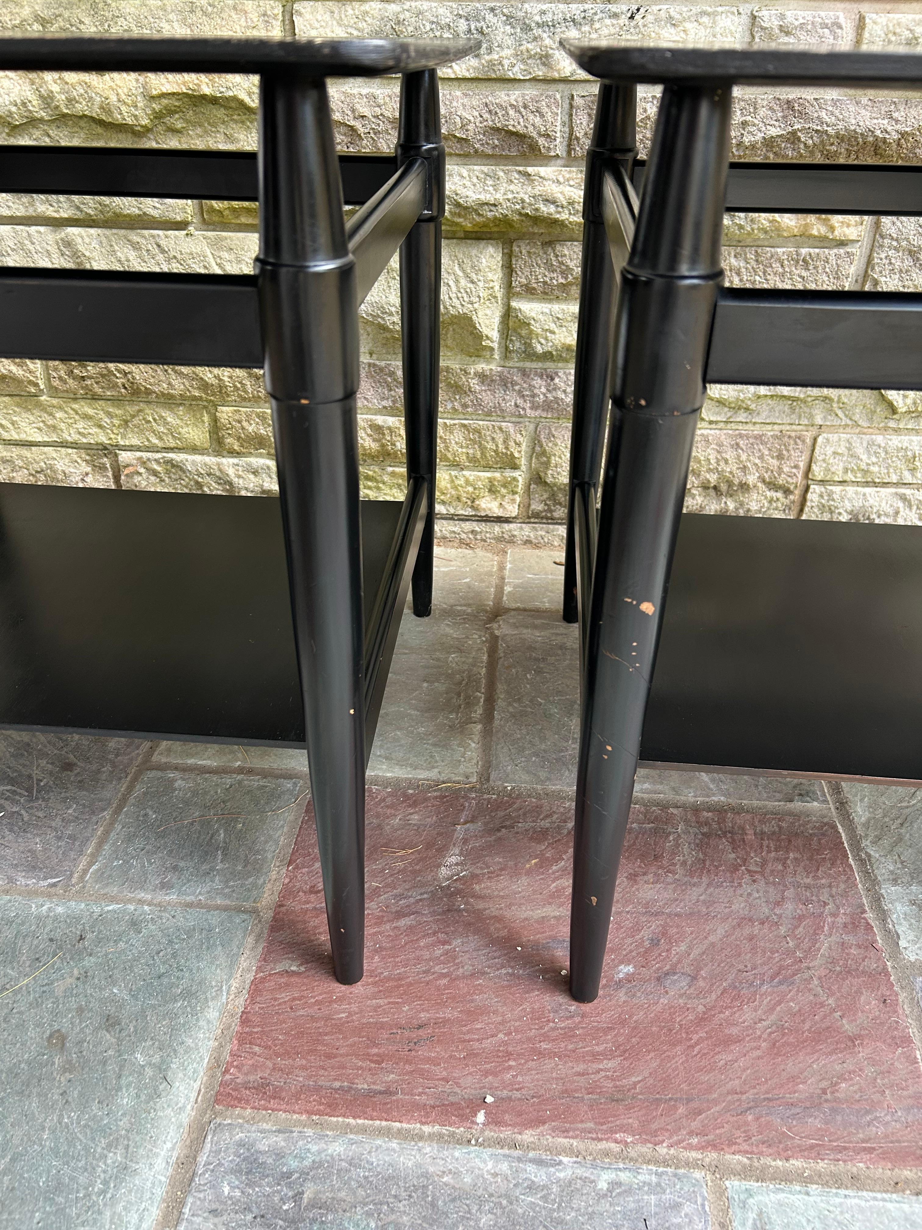 Milieu du XXe siècle Rare Paire de tables d'appoint Pepe Mendoza Stone Inlay Mid Century Modern en vente