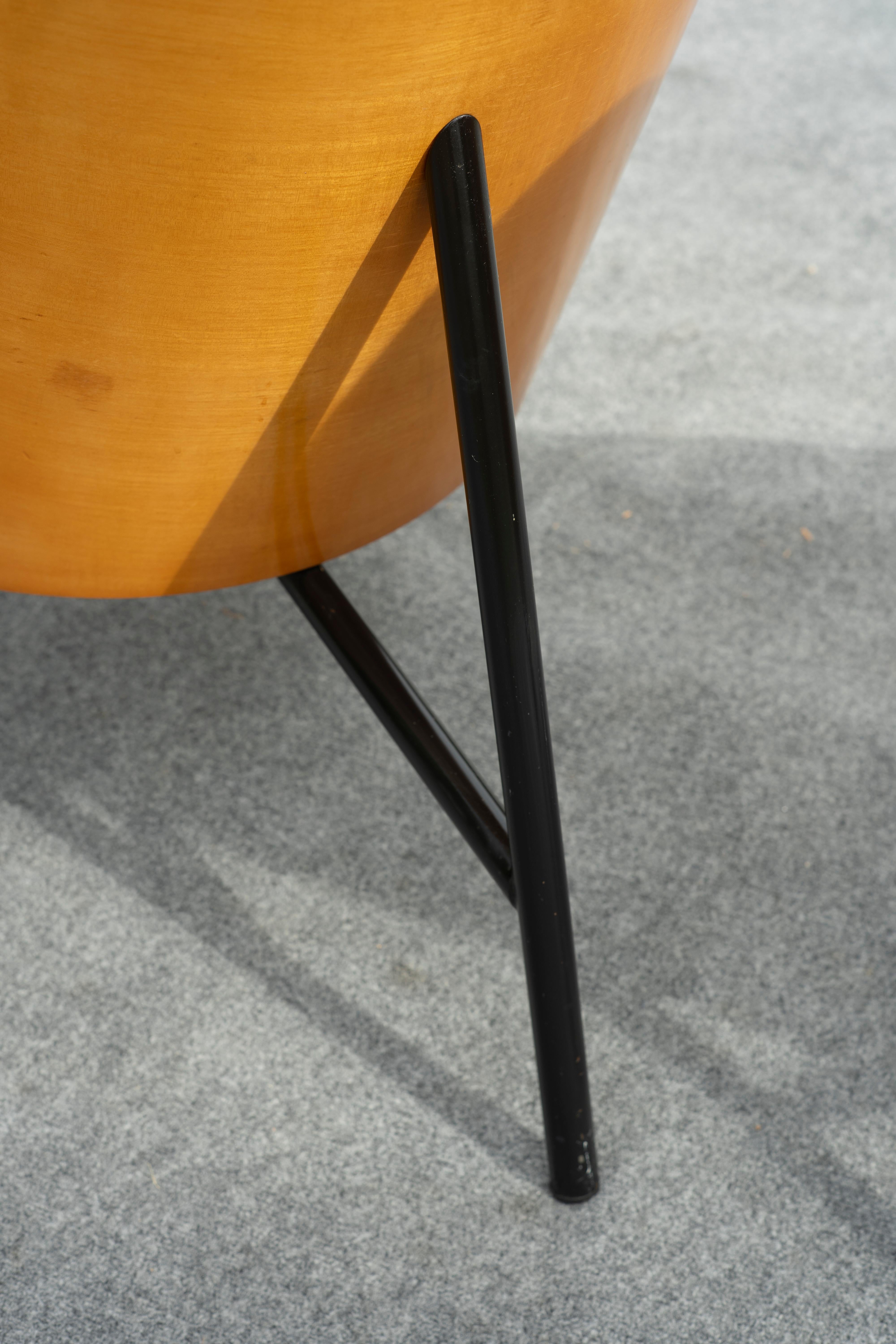 Rare paire de chaises longues Philippe Starck for Driade Pratfall en cuir noir et Oak Oak en vente 9