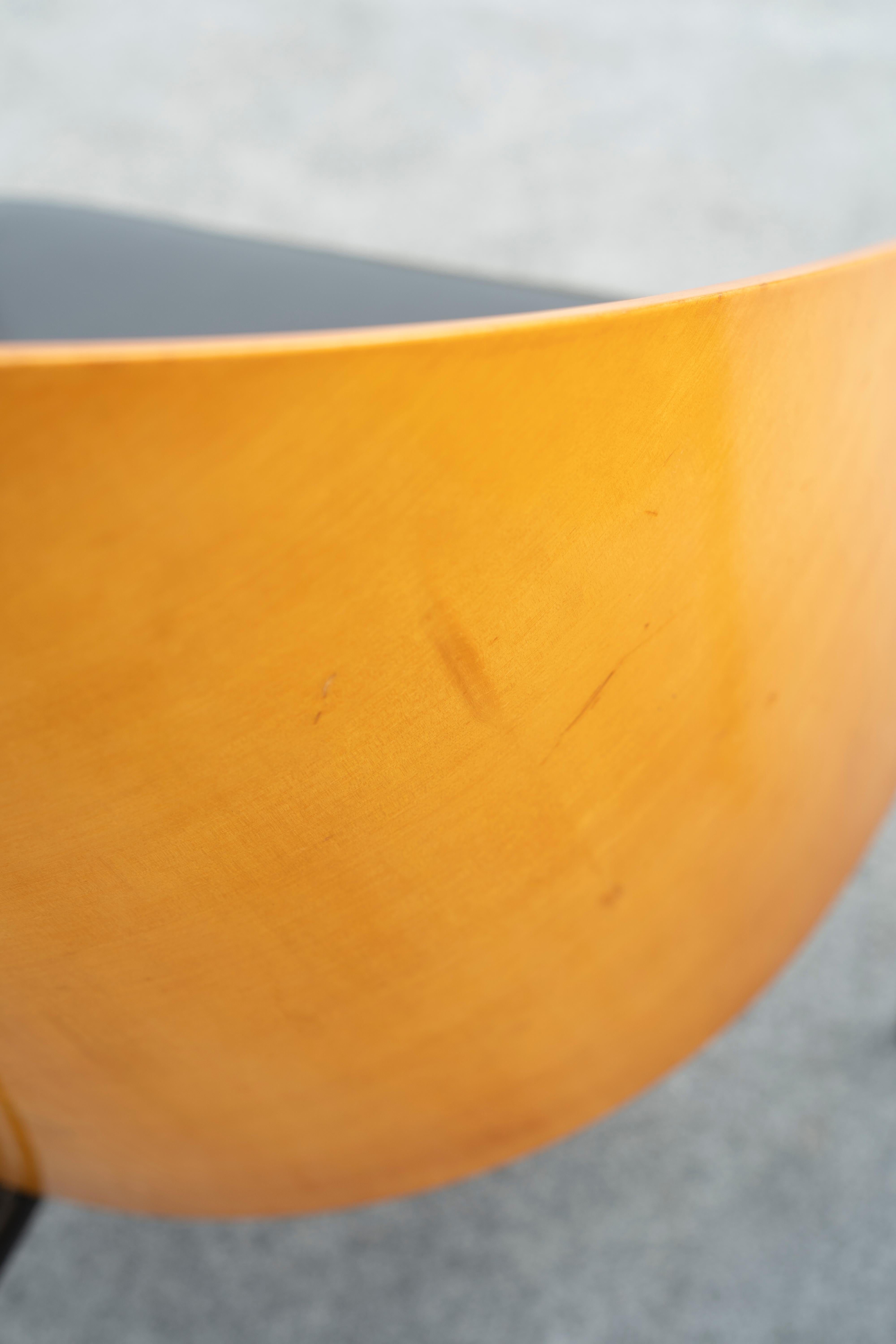 Rare paire de chaises longues Philippe Starck for Driade Pratfall en cuir noir et Oak Oak en vente 11