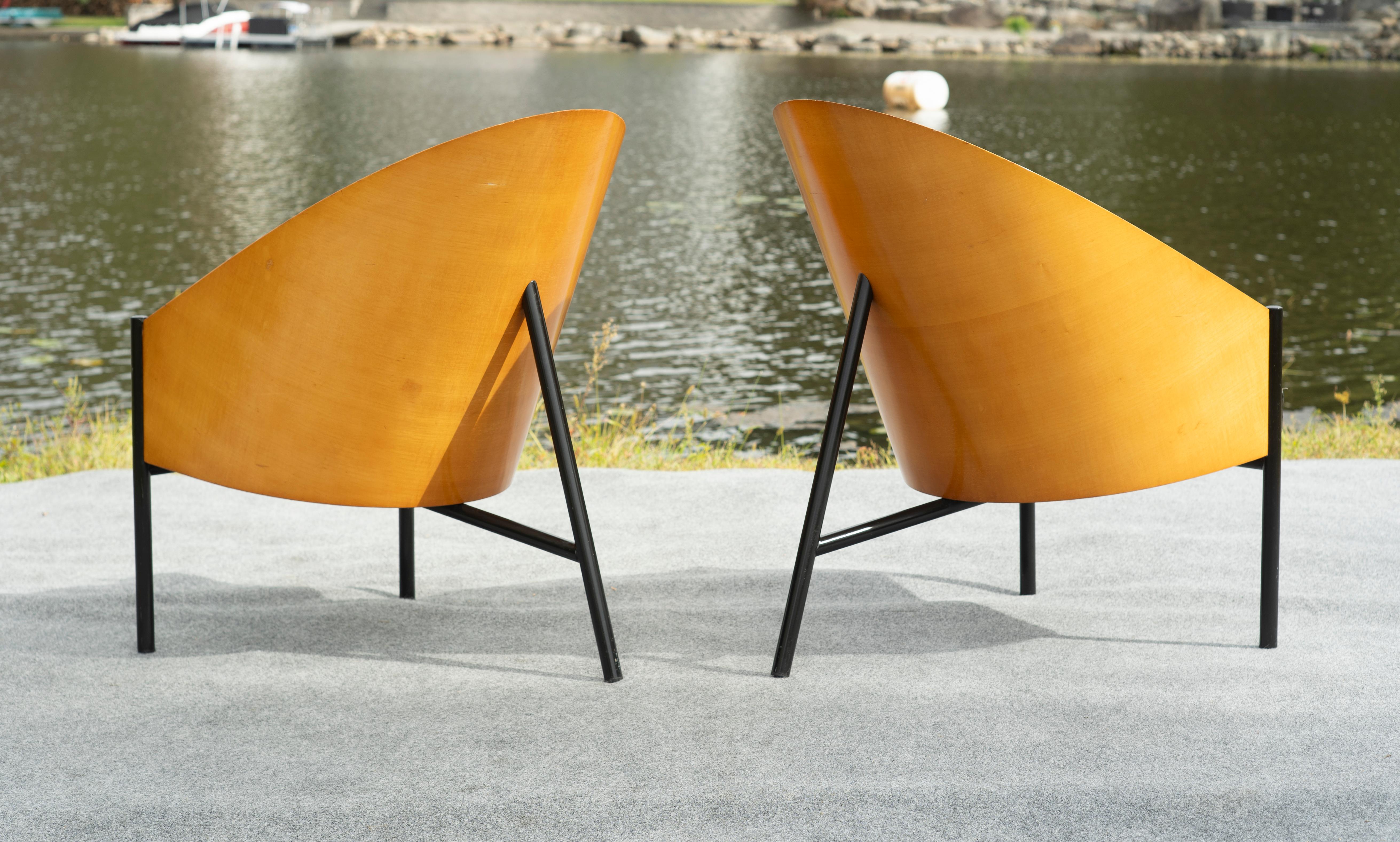 Rare paire de chaises longues Philippe Starck for Driade Pratfall en cuir noir et Oak Oak en vente 1