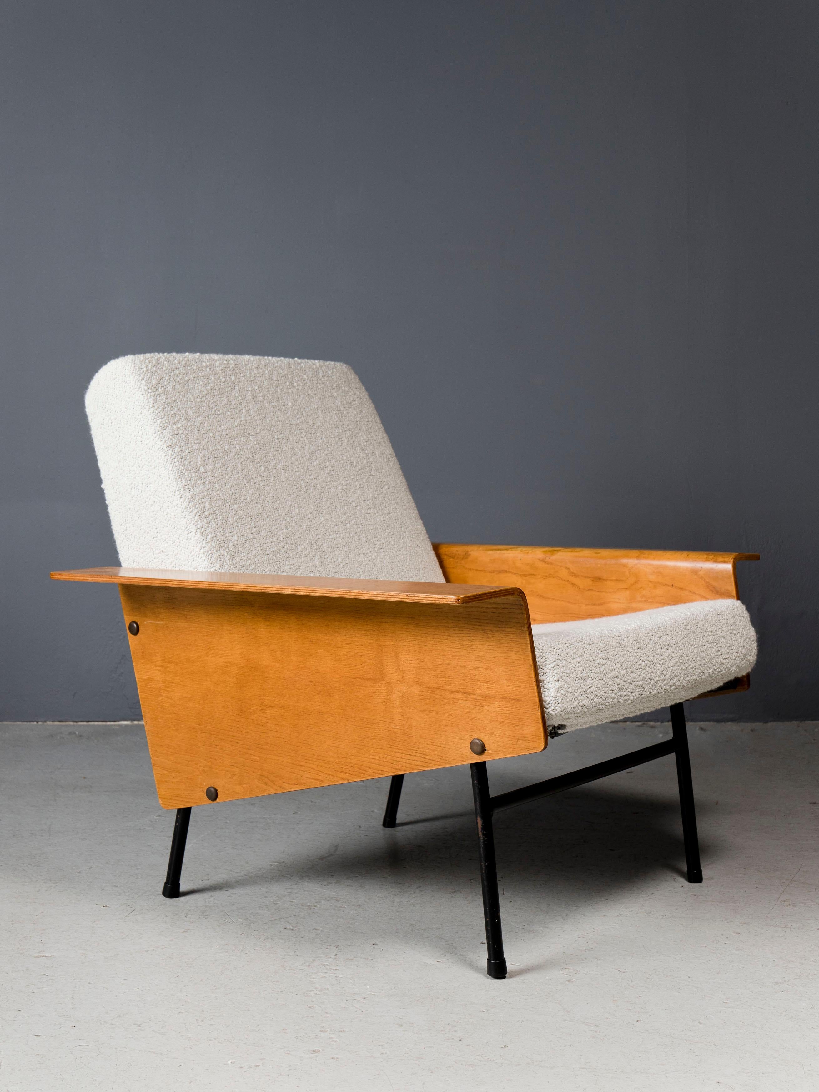 Mid-Century Modern Rare Pair Pierre Guariche, G10 Lounge Chairs, 1953
