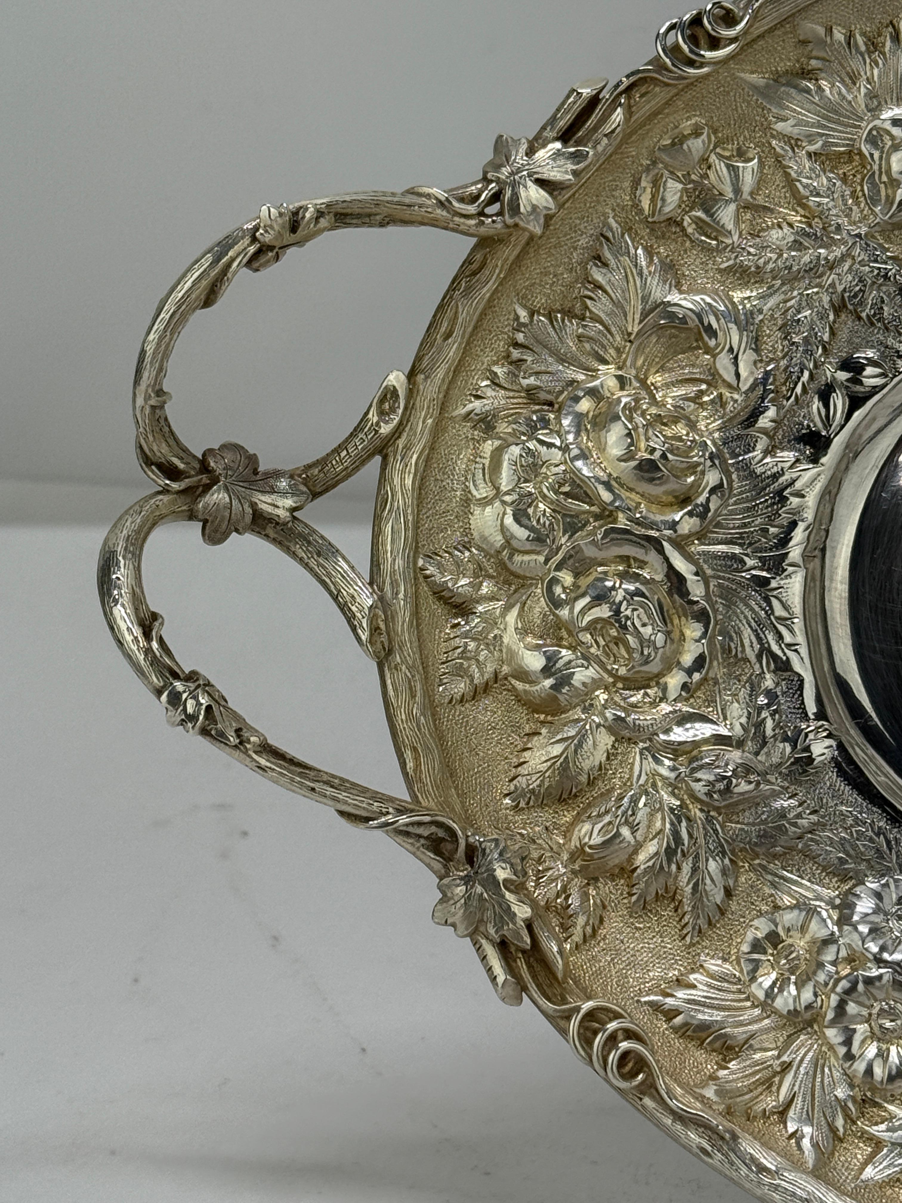 PAR RARO, S. Kirk & Sons Cestas de fruta de plata de ley con mango de vid y repoussé en venta 3