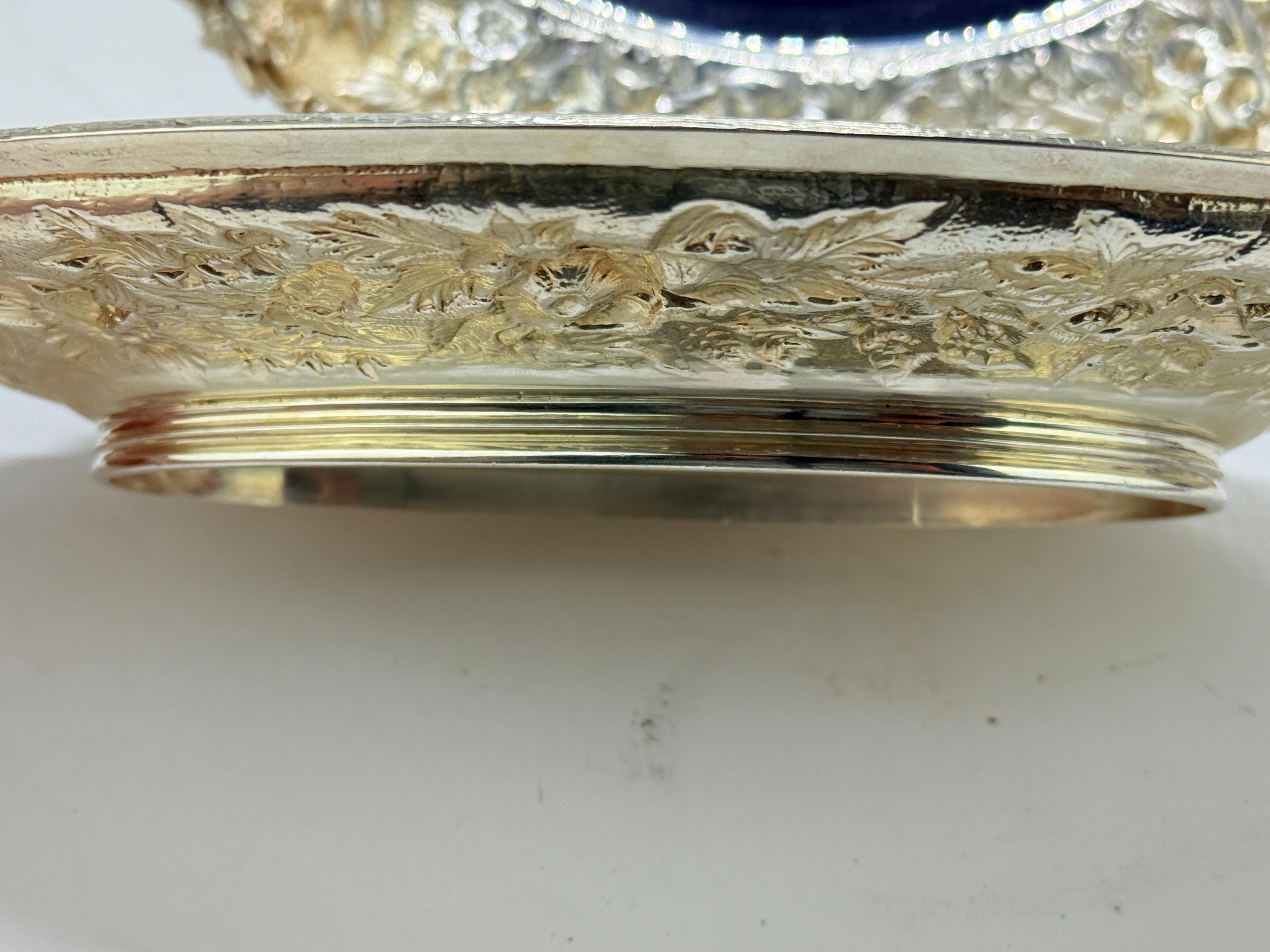 PAR RARO, S. Kirk & Sons Cestas de fruta de plata de ley con mango de vid y repoussé en venta 8