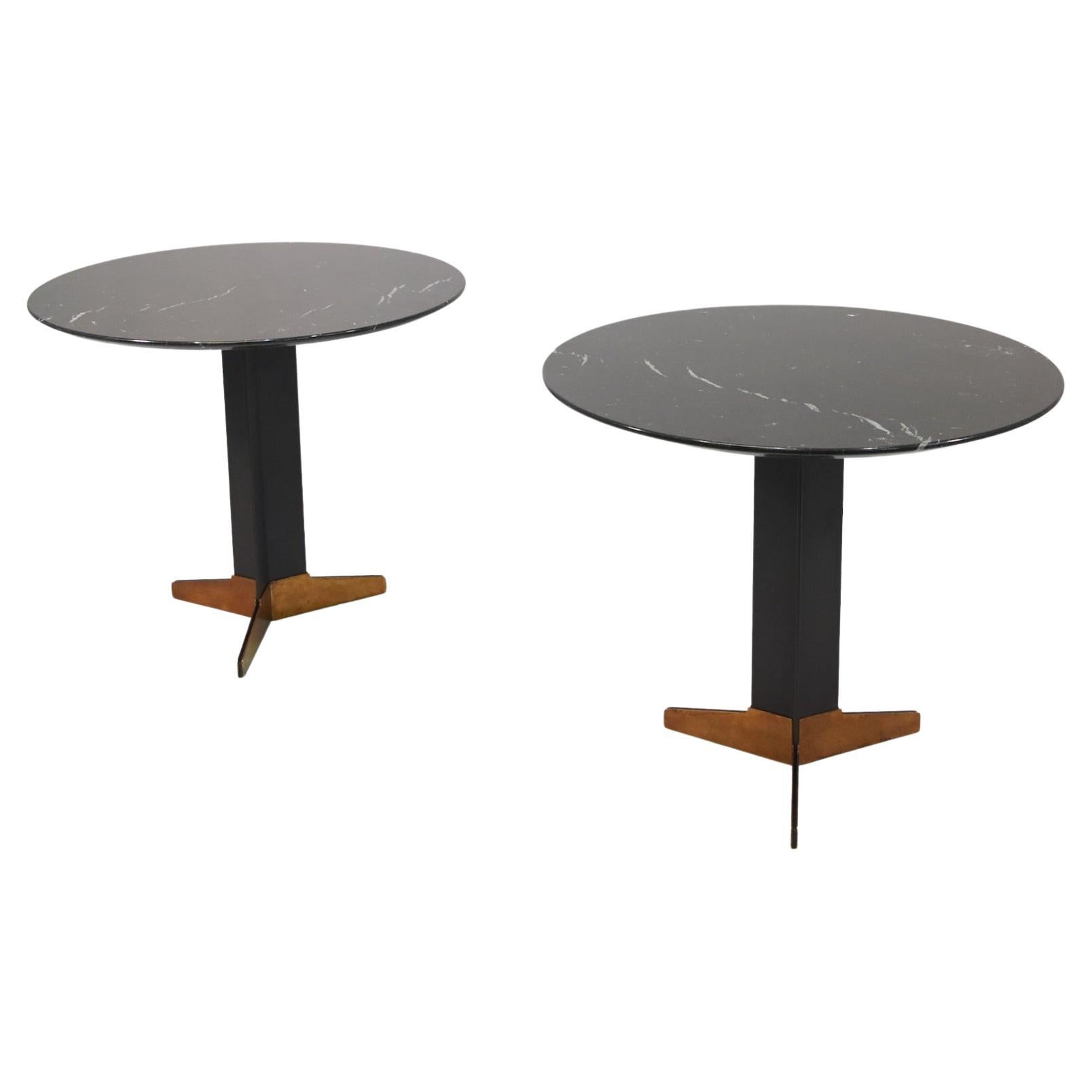 Rare paire de tables d'appoint en marbre noir, métal et laiton Ignazio Gardella
