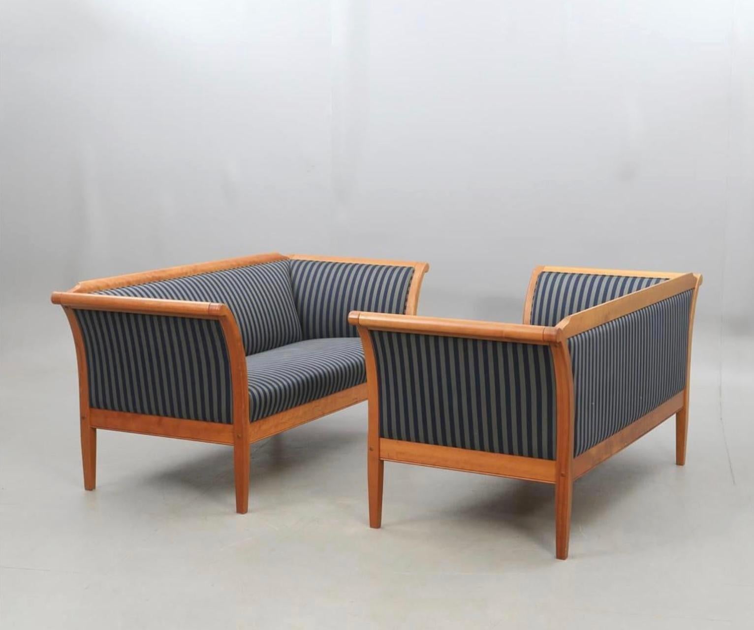 Suédois Rare Pair Swedish Biedermeier Style Sofas Couch Empire 20th C 172cm 3-4 Seat A en vente