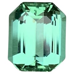 Rare tourmaline naturelle vert menthe pâle, taille émeraude de 2,50 carats pour bague