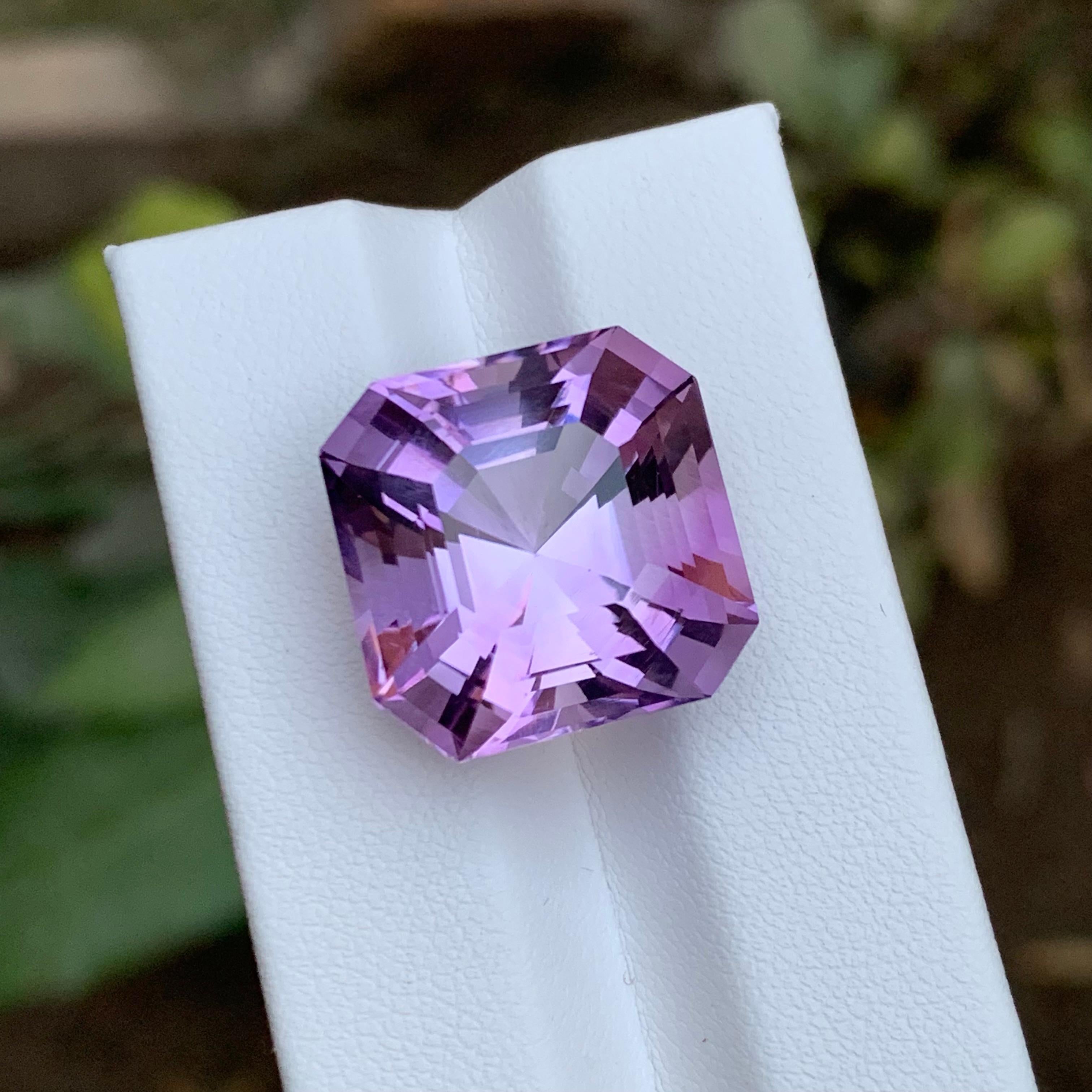 Women's or Men's Rare Pale Purple Natural Amethyst Gemstone, 24.70 Ct Asscher Cut for Pendant etc For Sale
