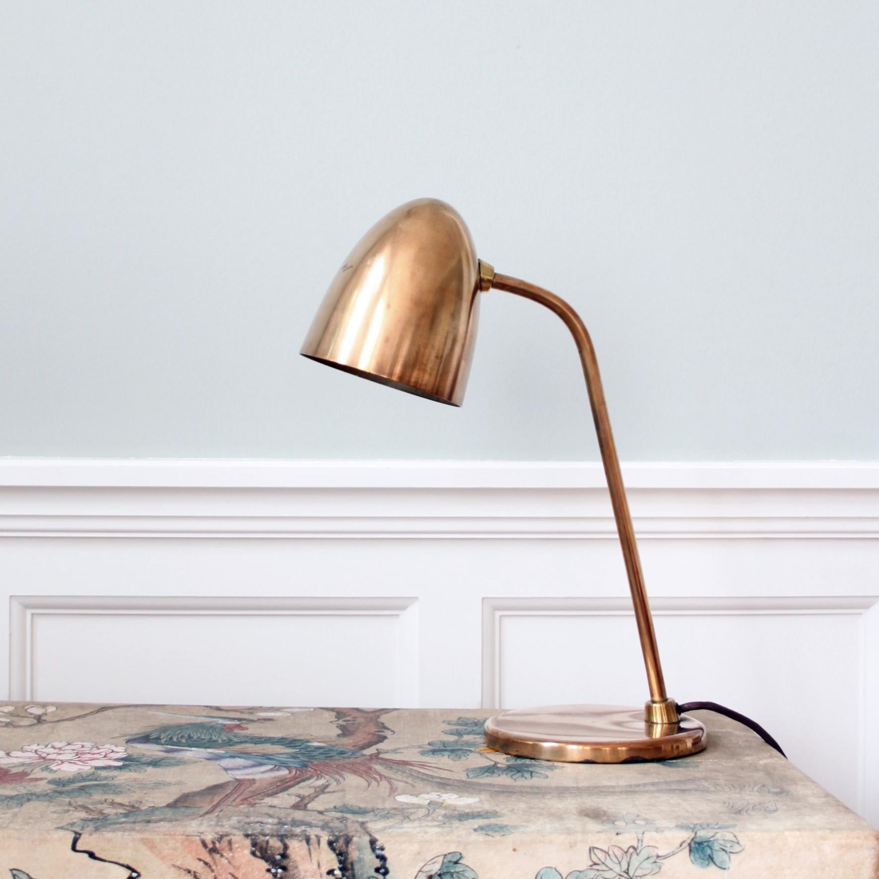 Rare Palle Suenson Table Lamp in Brass, Scandinavian Modern, Denmark 1940s 2