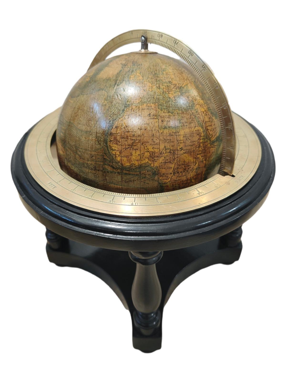 Rare Paluzie Globe from the 19th Century For Sale 2