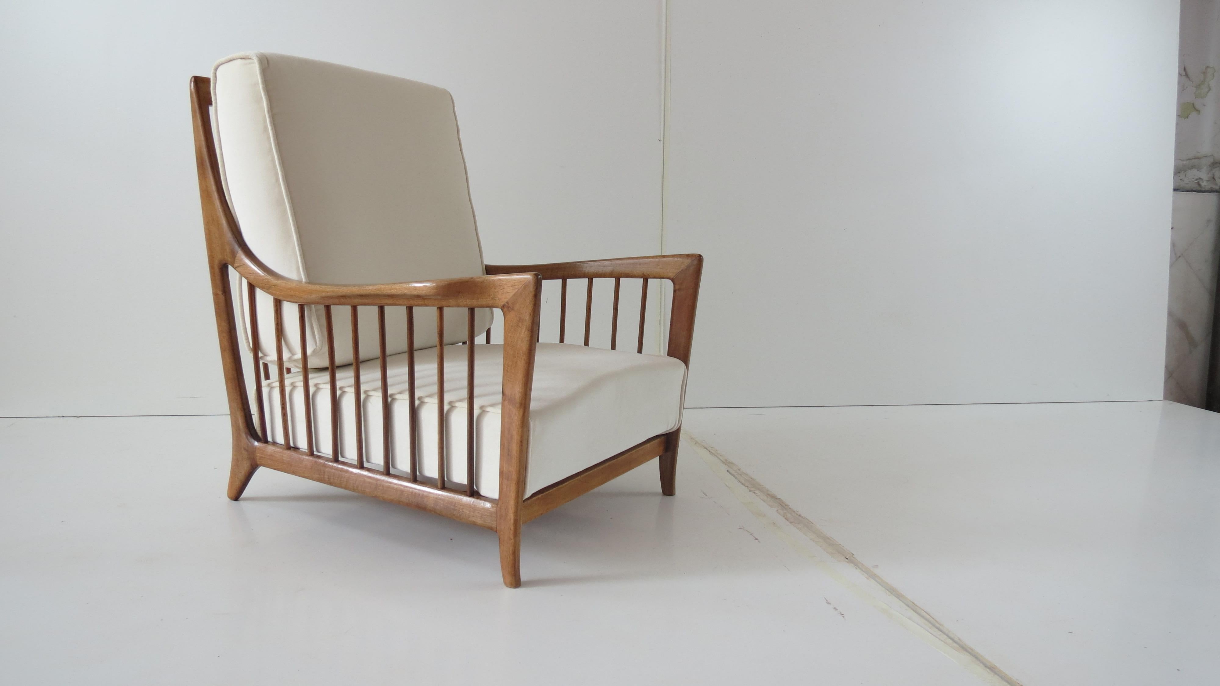 Rare Paolo Buffa White Cherrywood Armchair 118/F, 1950 In Good Condition In Rome, IT