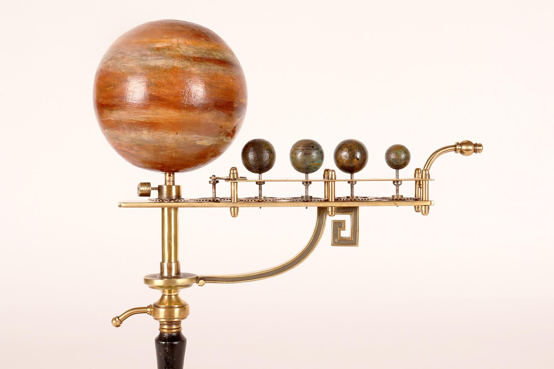 XIXe siècle Rare planétaire paradoxal représentant Jupiter et les satellites Médicis, France 1840.  en vente