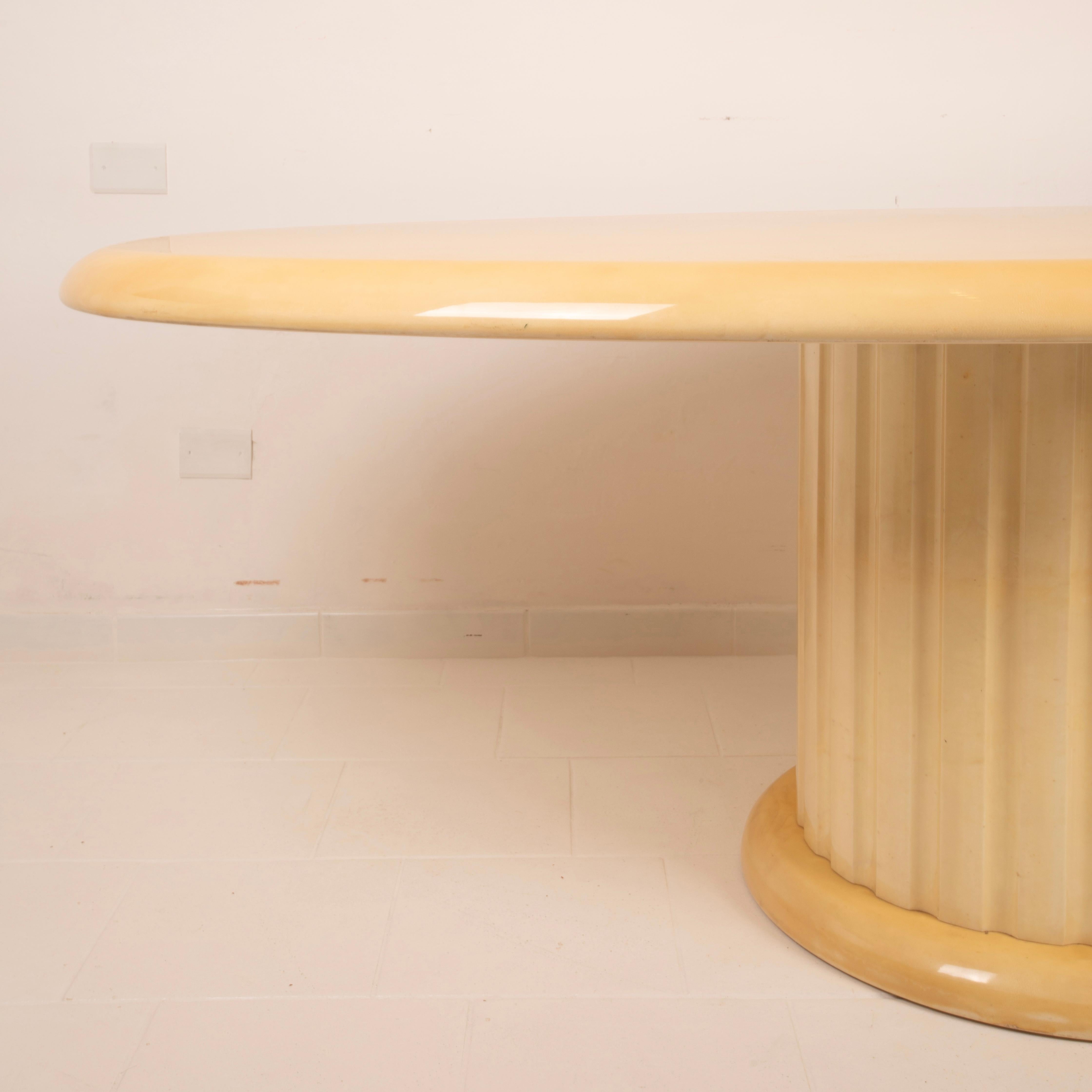 Rare Parchment Table by Aldo Tura for Tura Milano, 1960 in vendita 3