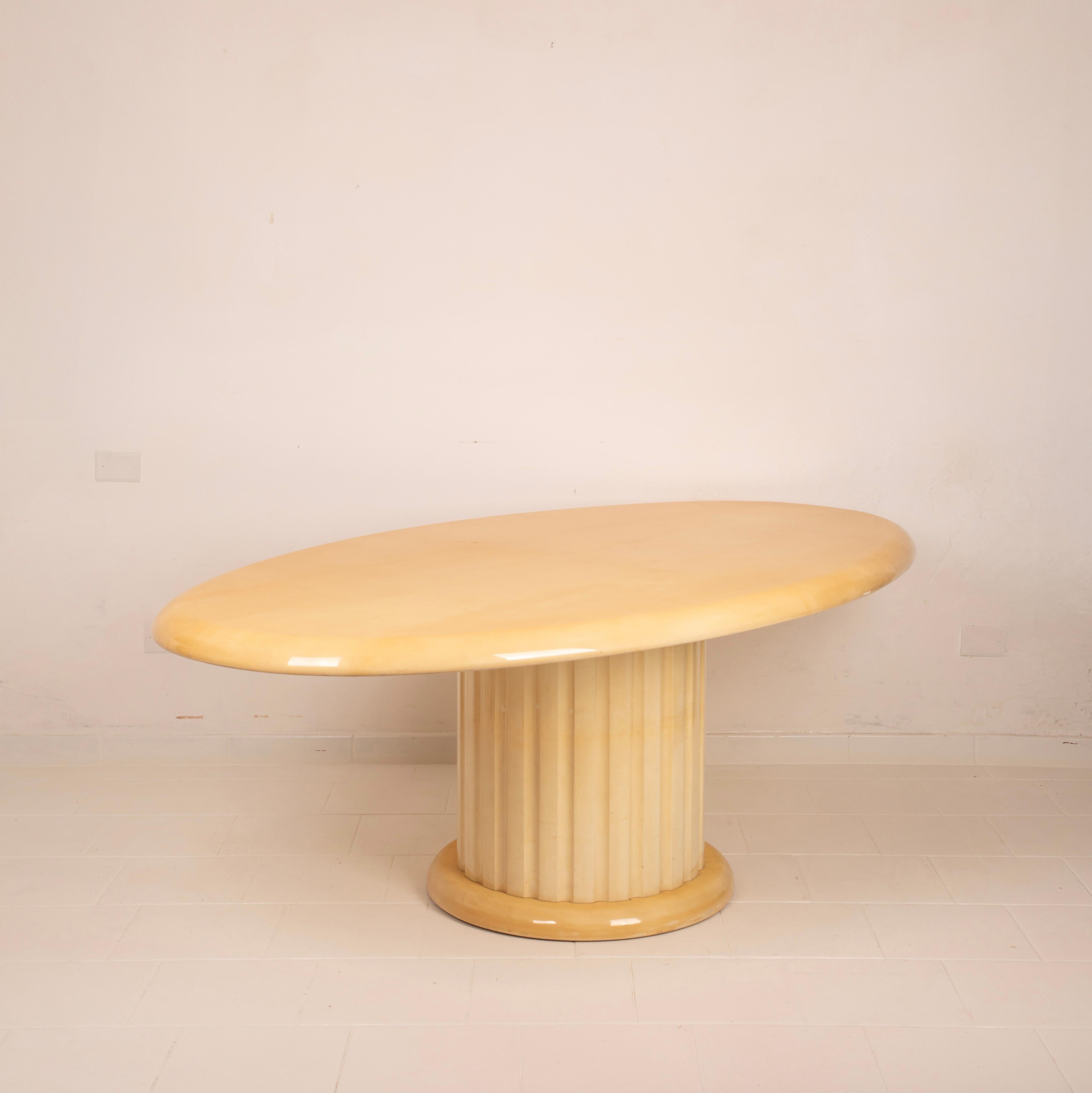 Rare Parchment Table by Aldo Tura for Tura Milano, 1960 in vendita 5