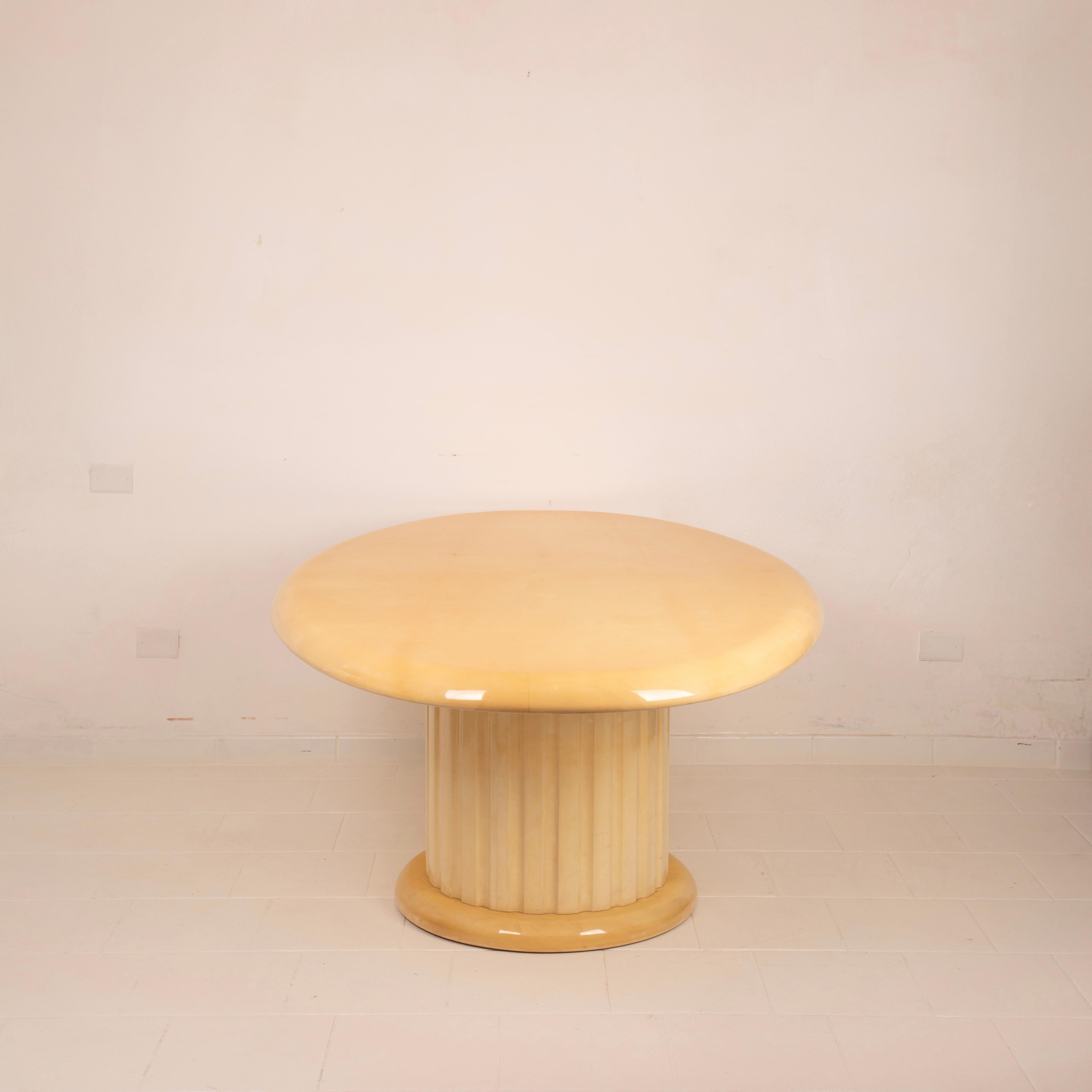 Rare Parchment Table by Aldo Tura for Tura Milano, 1960 in vendita 11