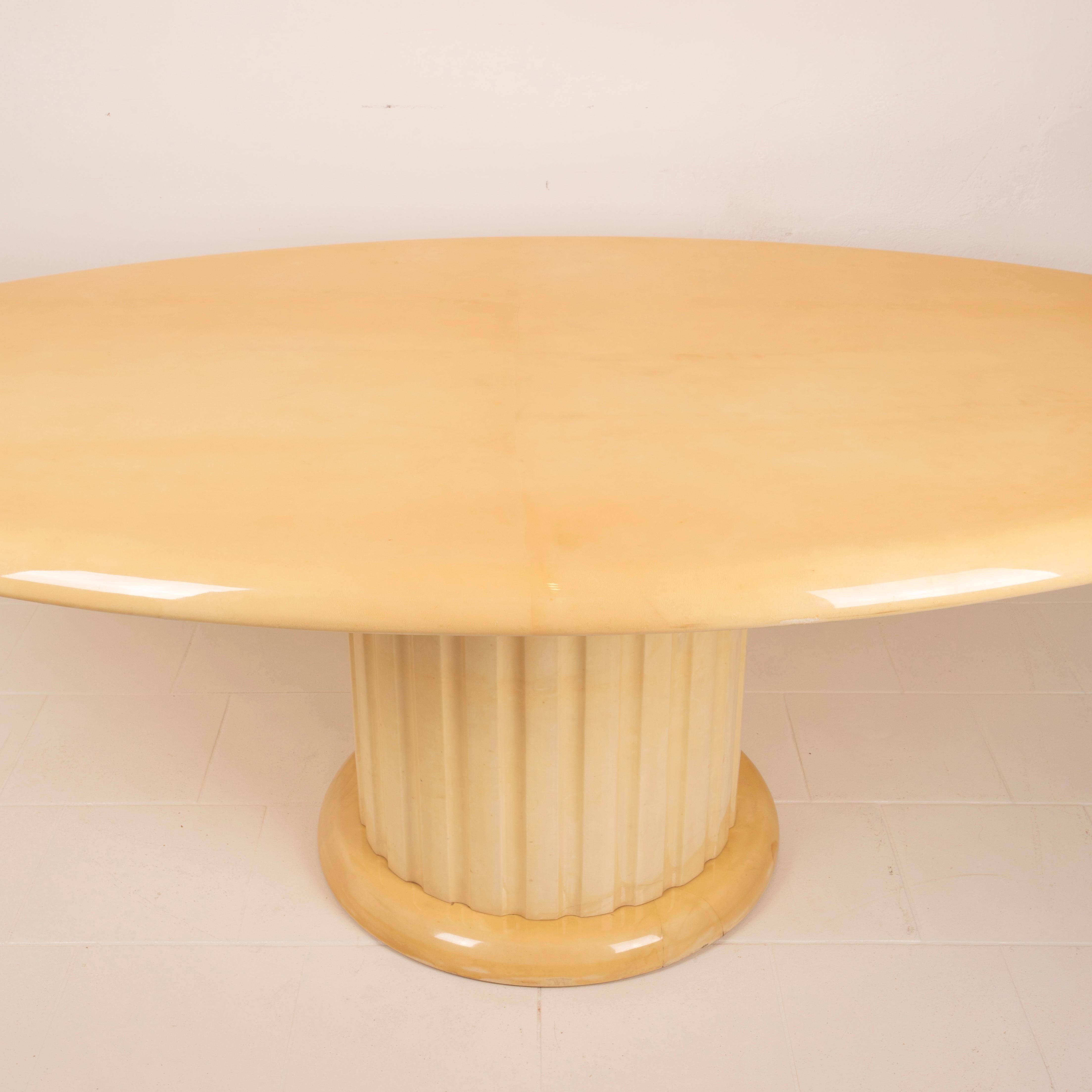 Rare Parchment Table by Aldo Tura for Tura Milano, 1960 In condizioni buone in vendita a Conversano, IT