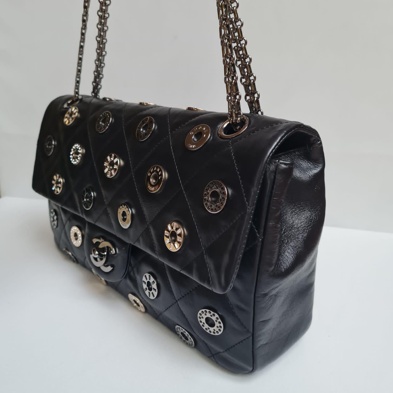 Rare Paris Dubai Coin Medallion Black Quilted Jumbo Flap Bag In Good Condition For Sale In Jakarta, Daerah Khusus Ibukota Jakarta