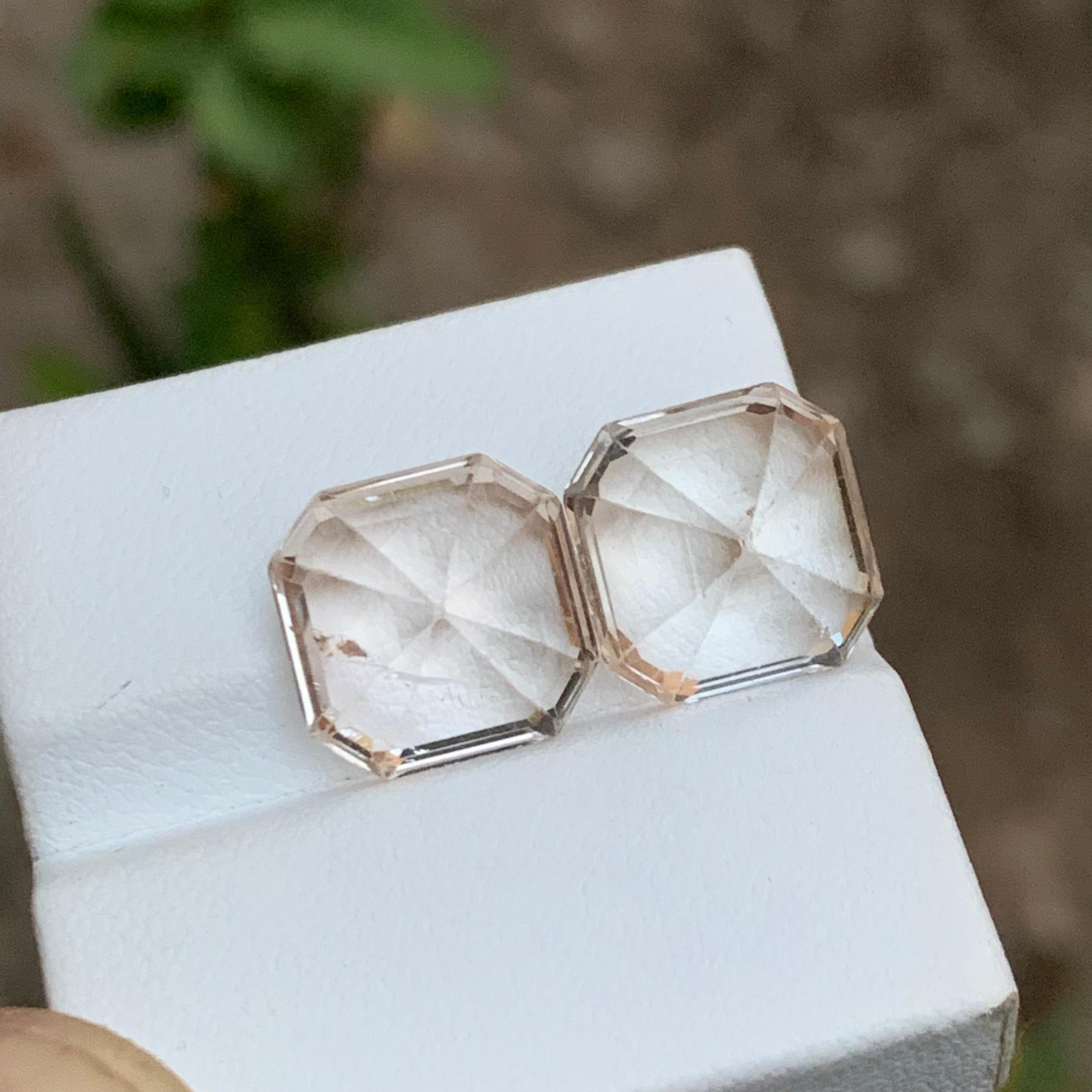 Rare Pastel Peach Natural Topaz Gemstone Pair, 19.35 Ct Asscher Cut for Earrings In New Condition For Sale In Peshawar, PK