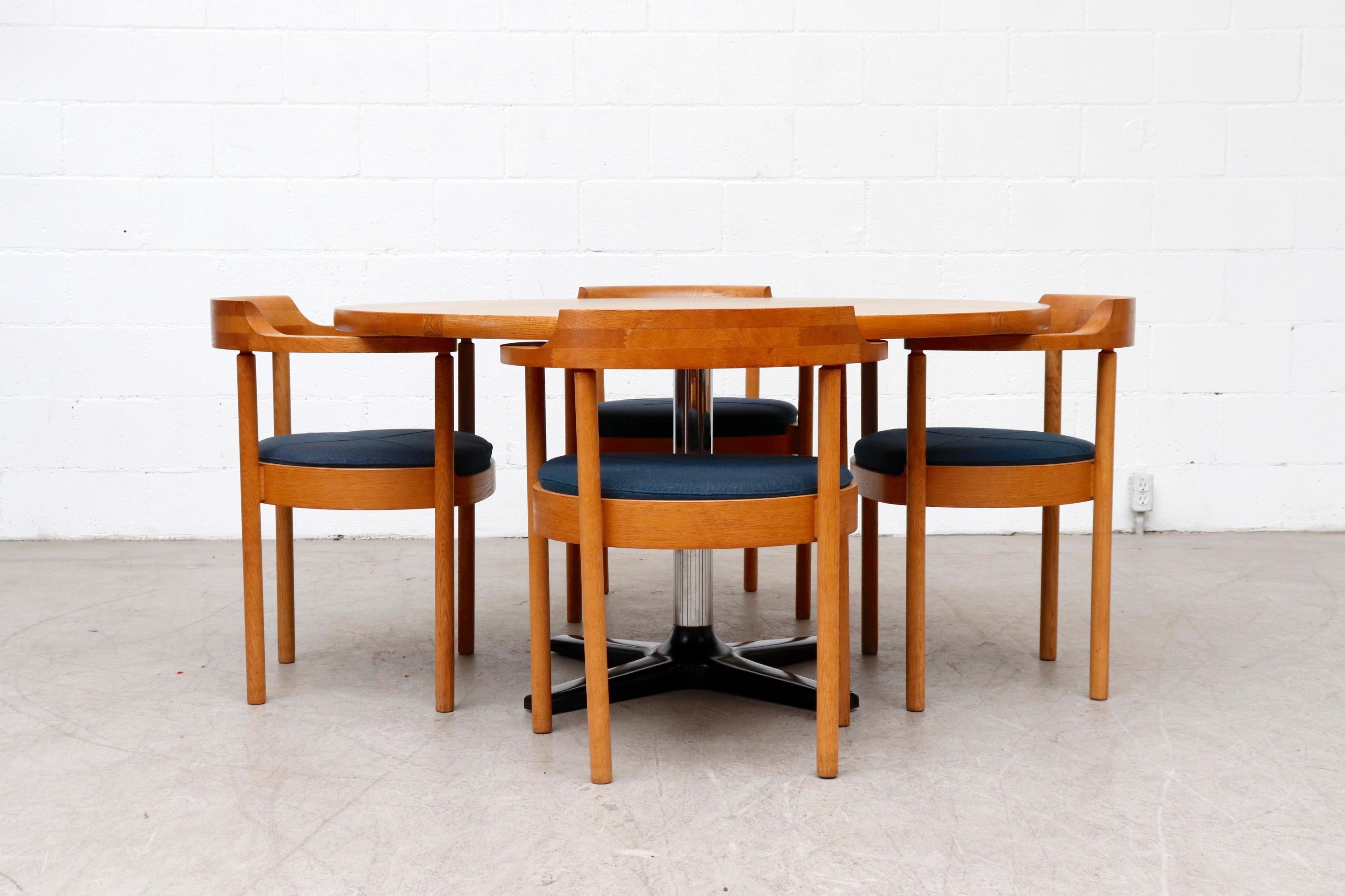 round oak pedestal dining table