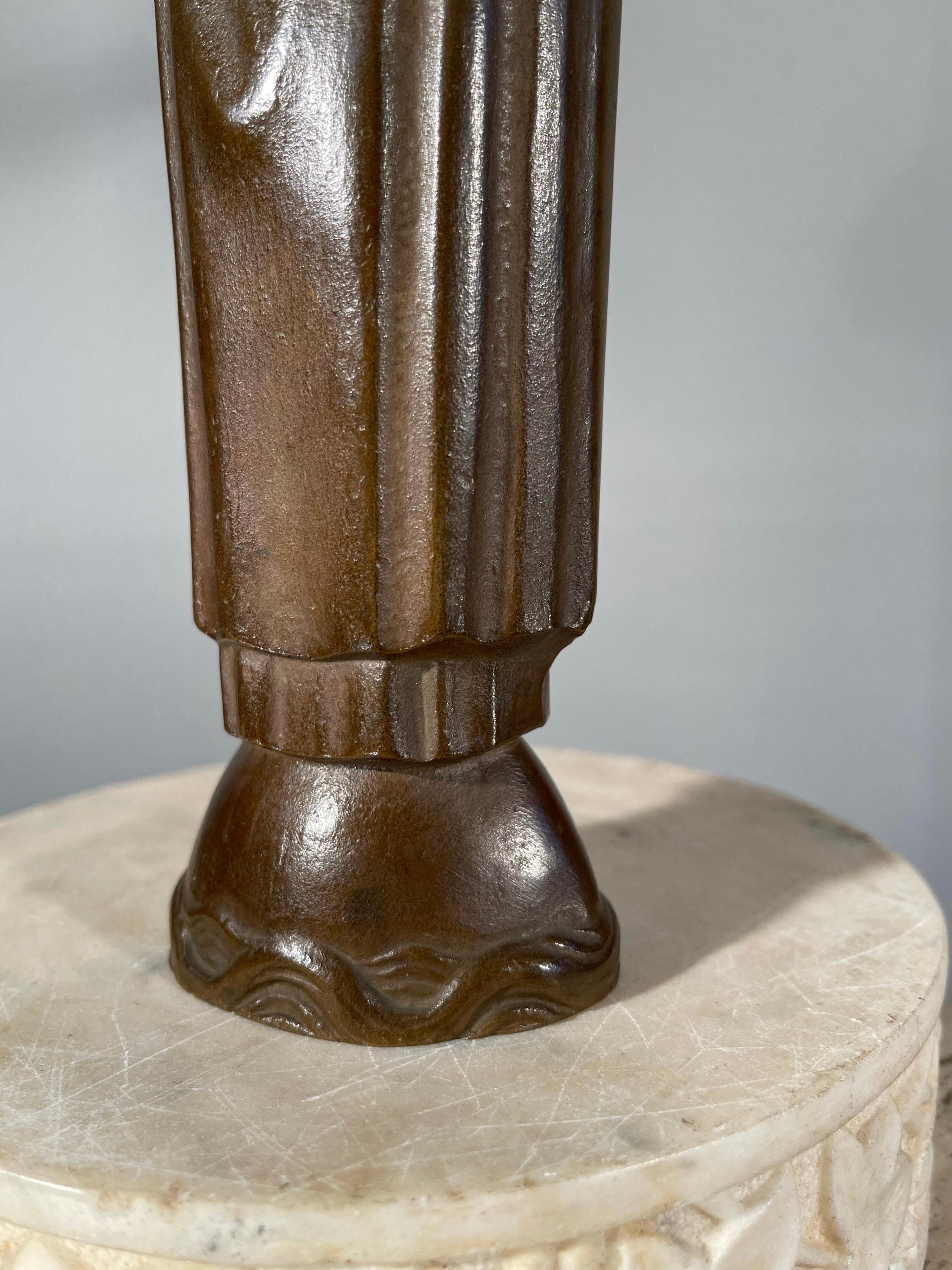 Rare sculpture ancienne en bronze patiné représentant le cœur immaculé de la Vierge Marie en vente 12