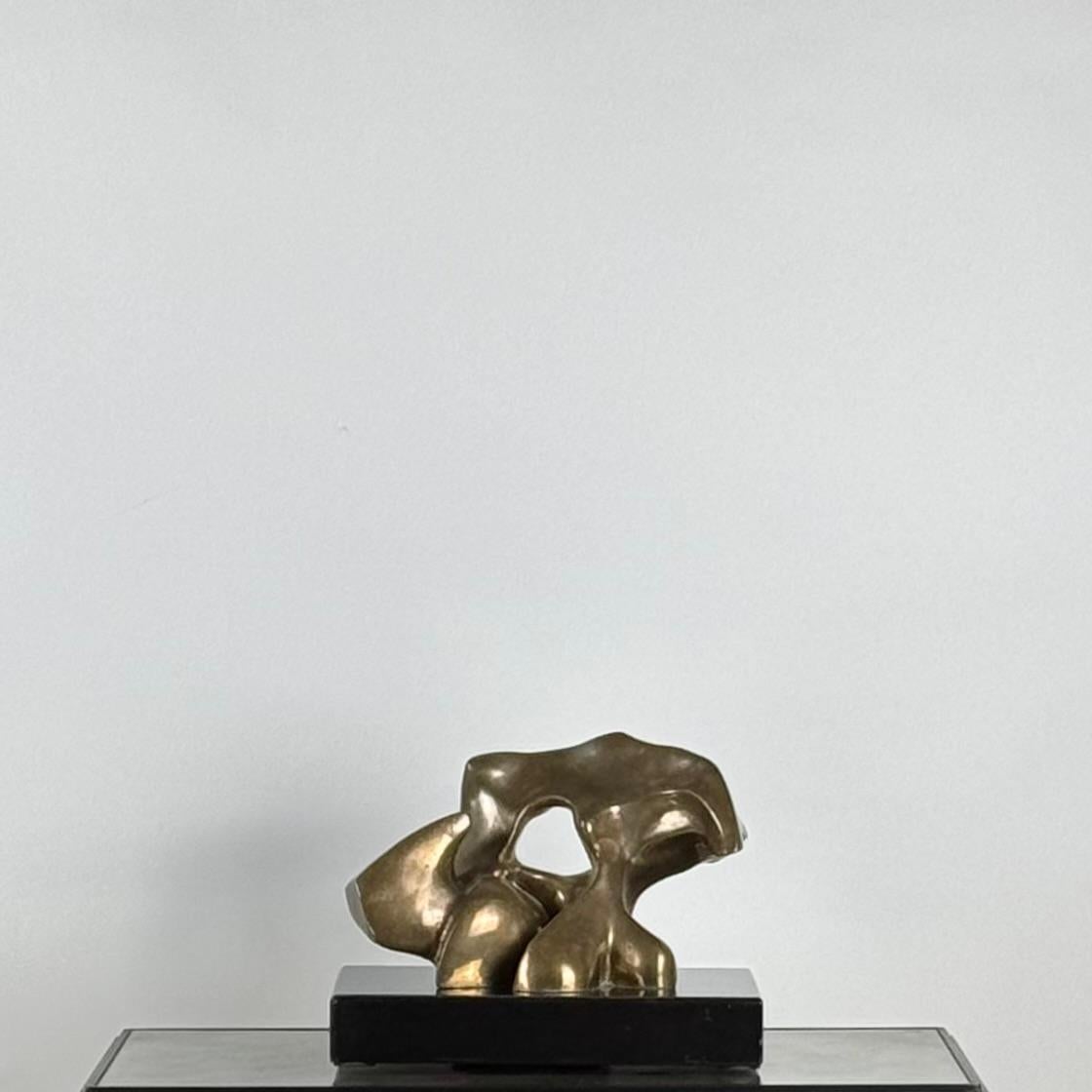 Rare patinated bronze abstract sculpture by Seymour F. Rosenwasser (1925-2012)
Mounted on a swiveling granite base.
Signed 
