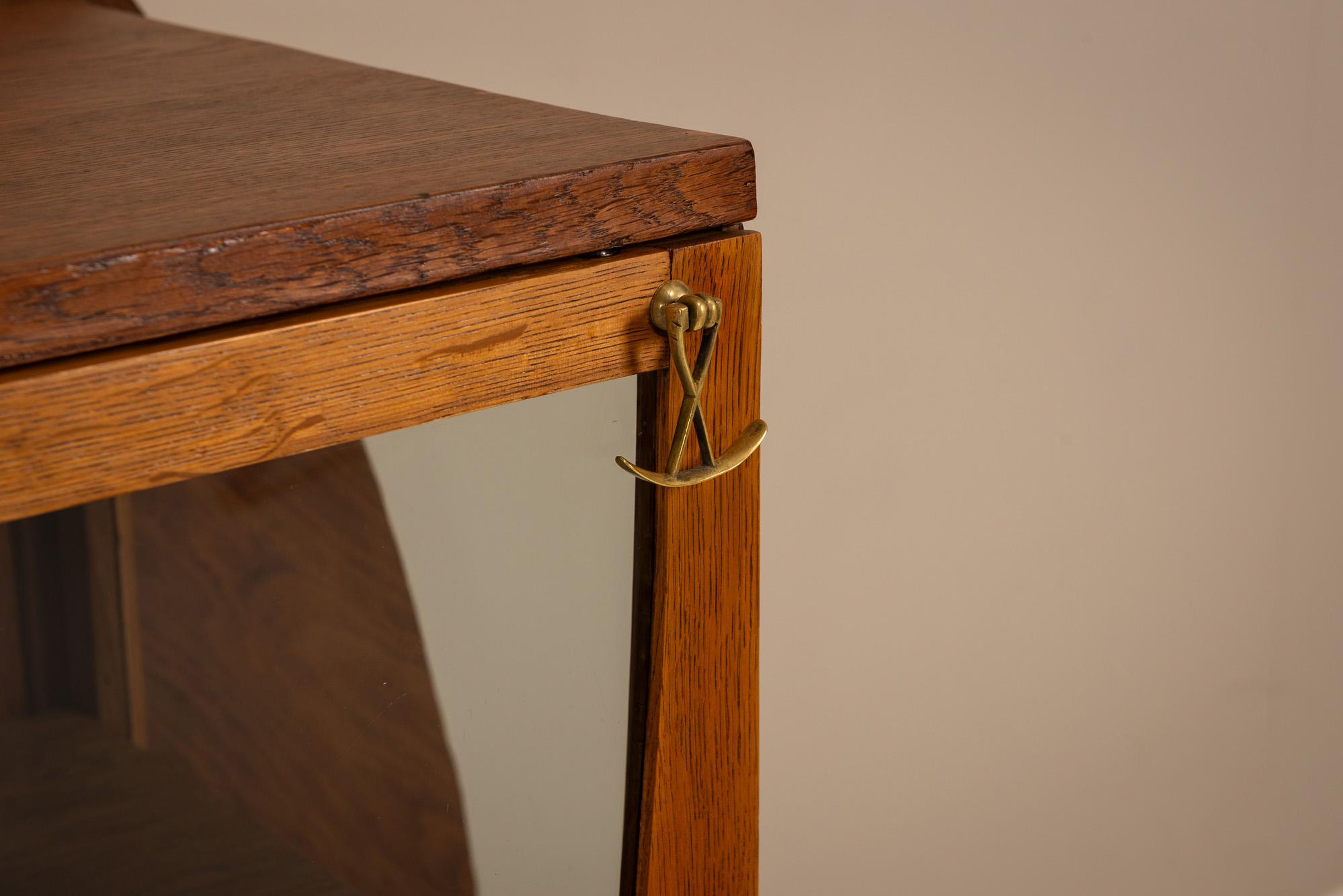 Rare Paul Bromberg Oak Tea Cabinet Amsterdam School, The Netherlands 1918 For Sale 4