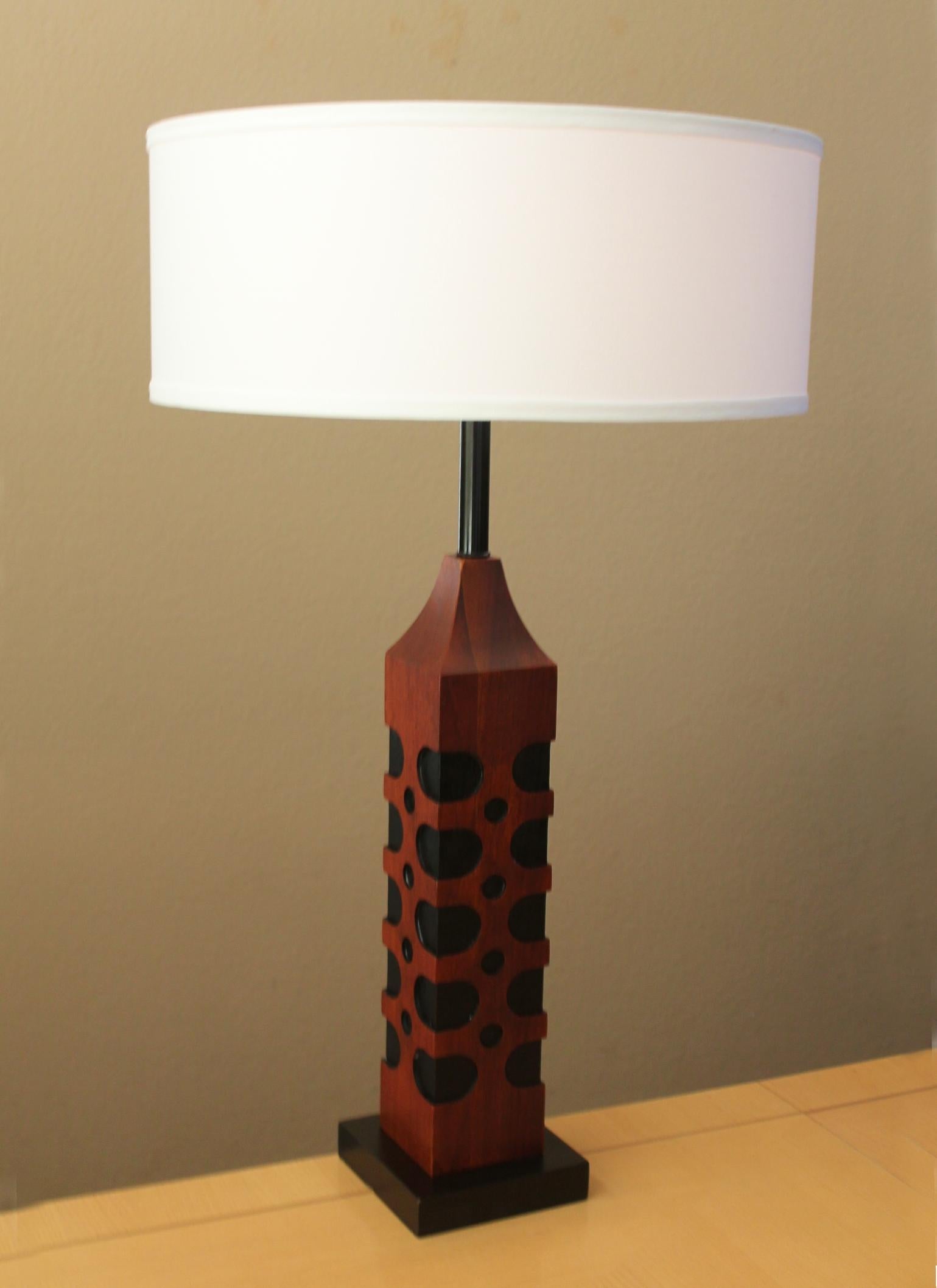 Metallo Raro! Paul Evans Skyscraper Lampada da tavolo in teak e palissandro 1960 Mid Century Modern in vendita