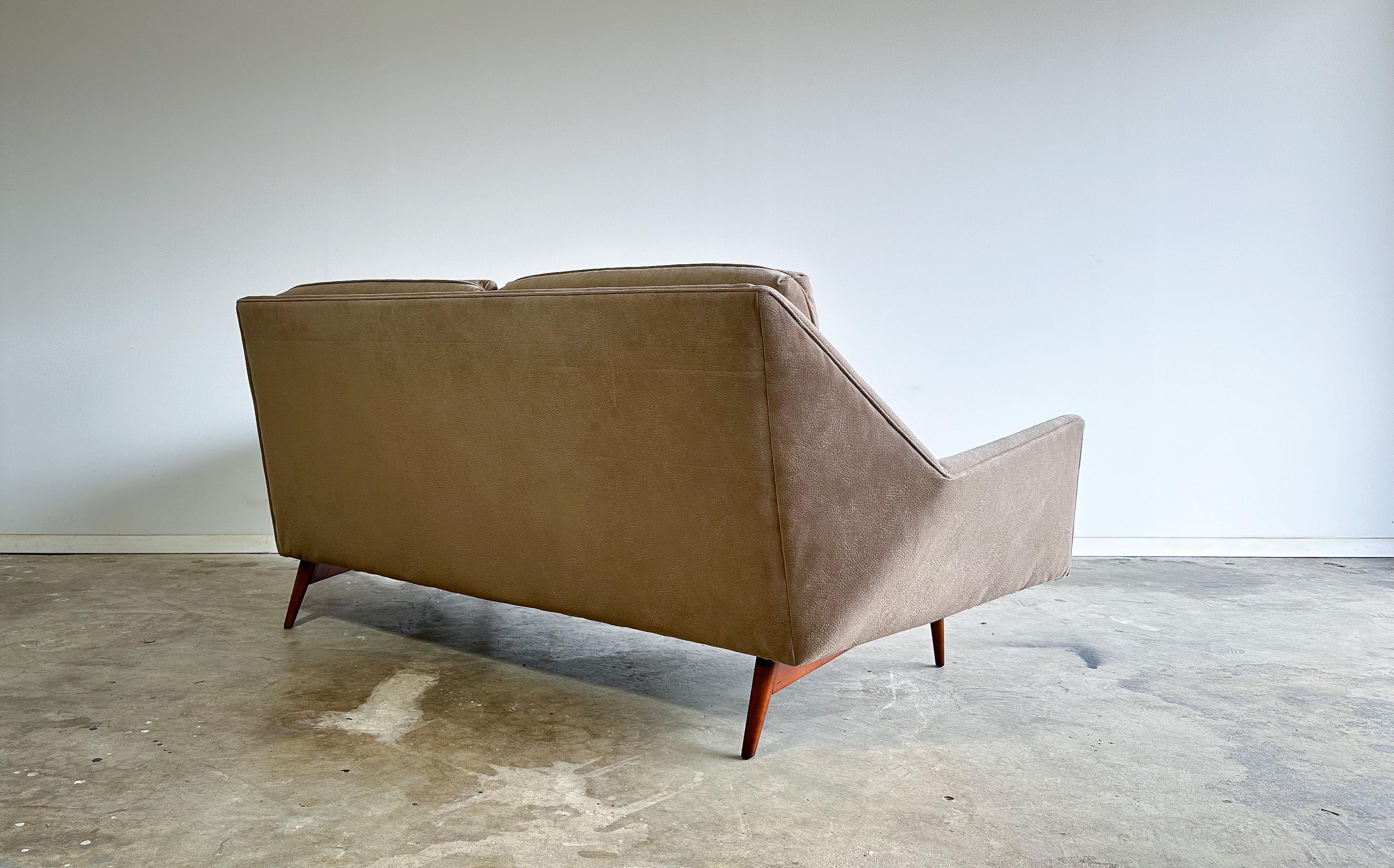 American Rare Paul McCobb Angle Arm Sofa for Directional, 1950s