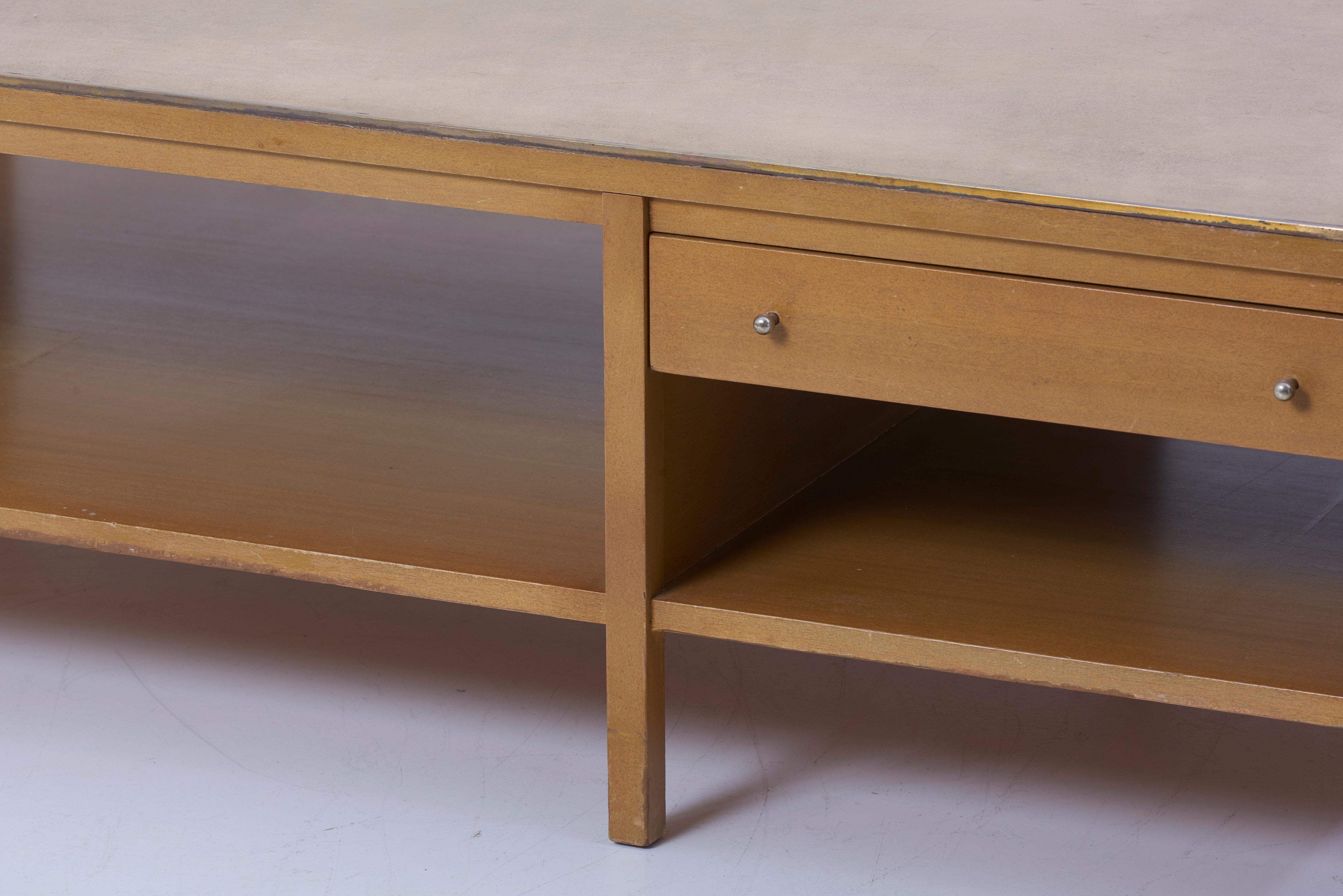Rare Paul McCobb Coffee Table with Leather Top for Calvin US 1950s For Sale 2