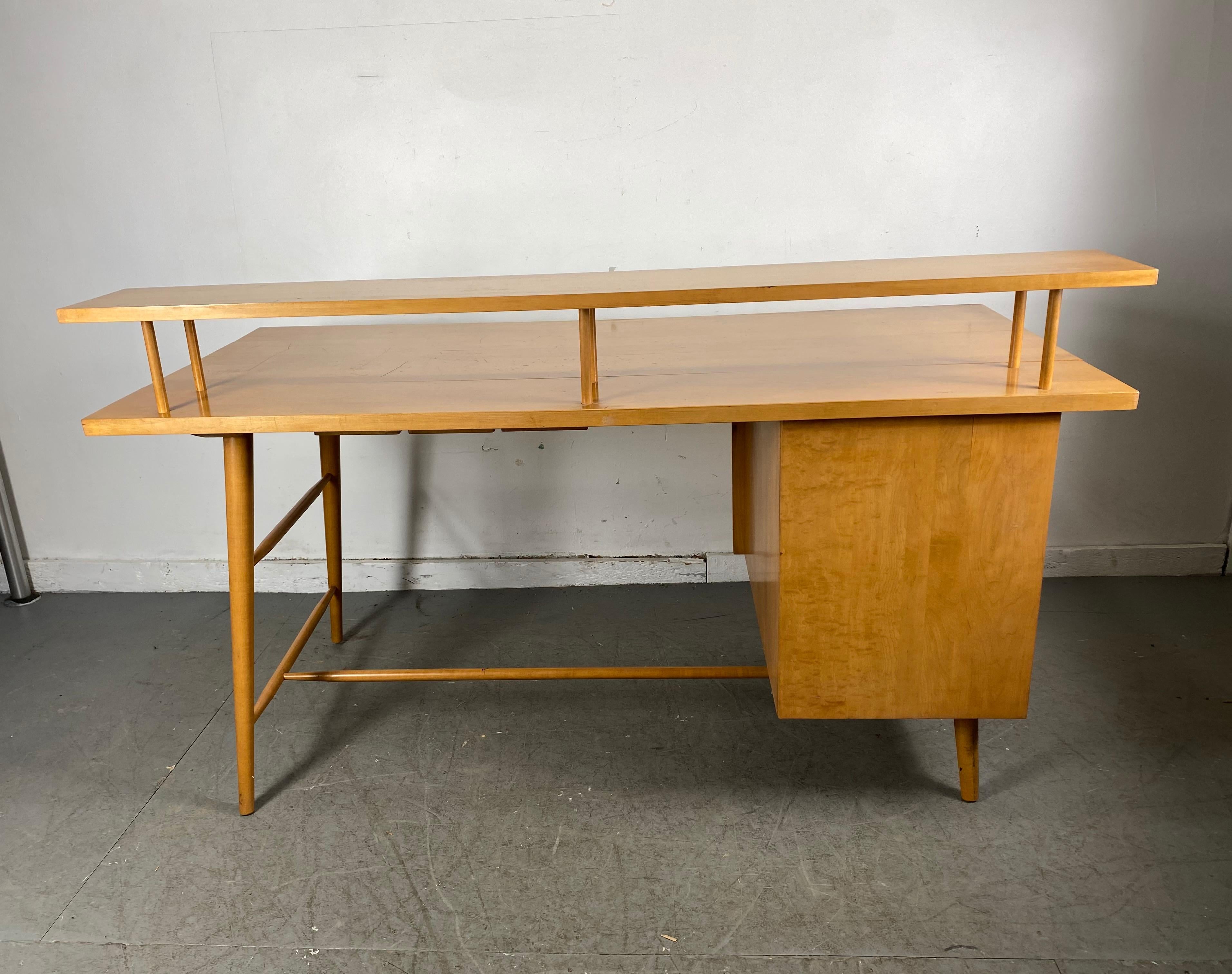 Rare Paul McCobb Desk in Maple, 1950s, Multi-Level, Classic Modernist Design 1